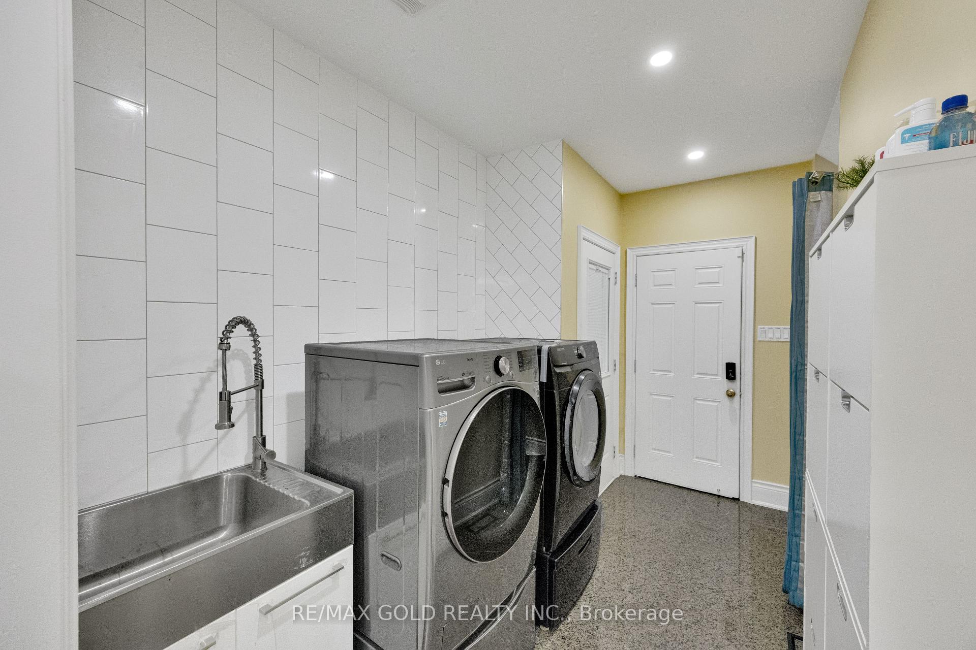 Photo 20 of 120 Watsonbrook Drive, Brampton, Sandringham-Wellington — HOMEH