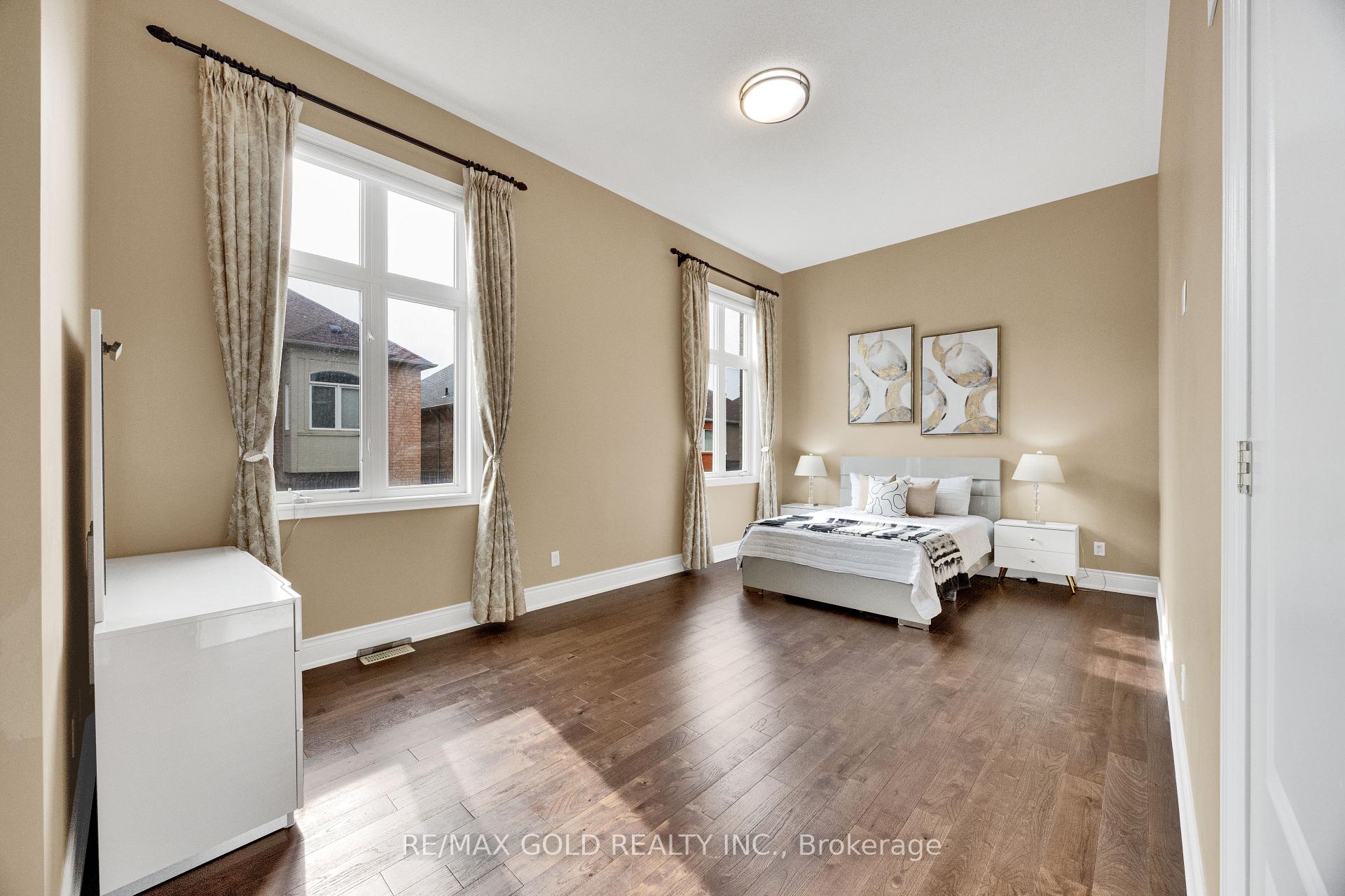 Photo 23 of 120 Watsonbrook Drive, Brampton, Sandringham-Wellington — HOMEH