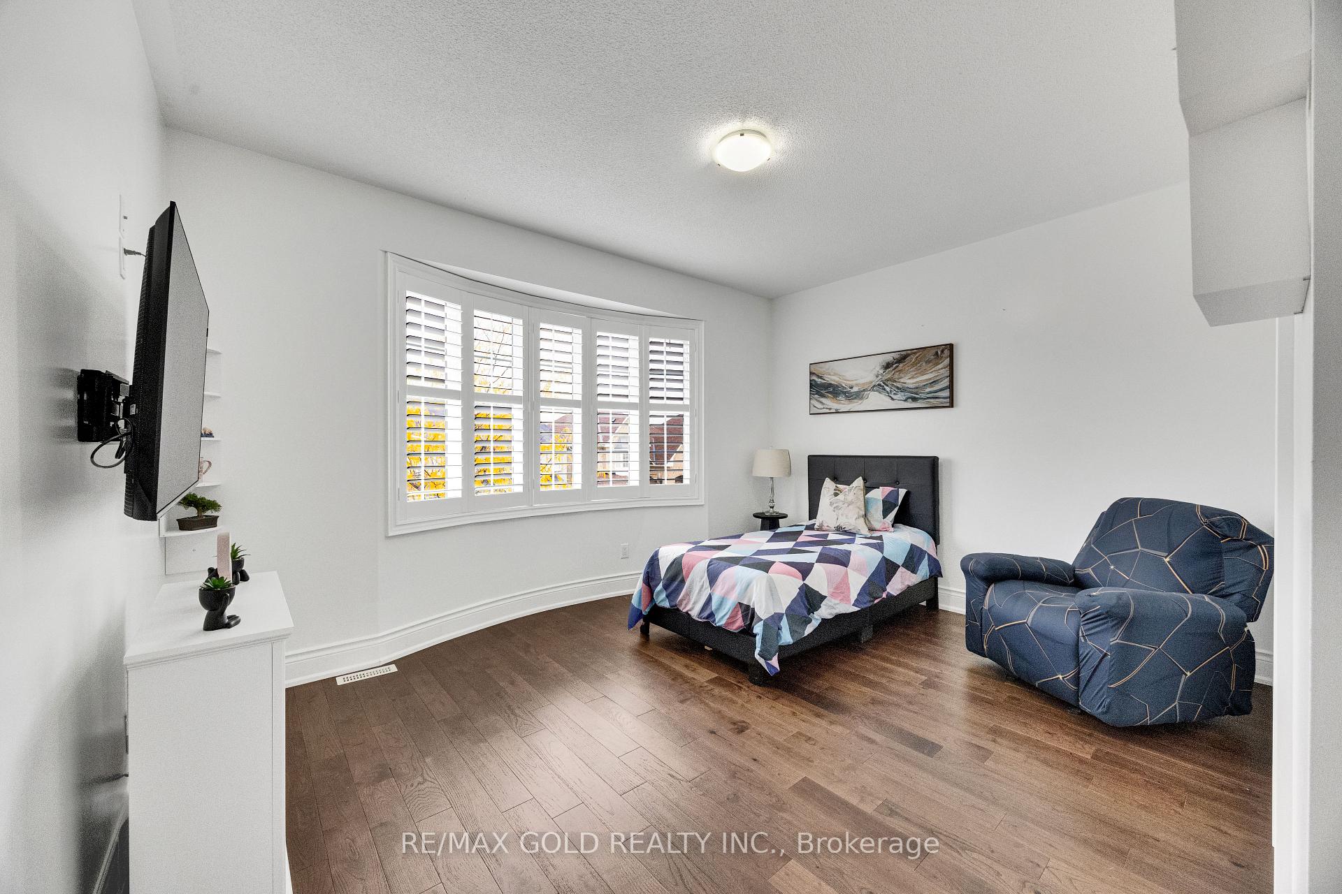 Photo 29 of 120 Watsonbrook Drive, Brampton, Sandringham-Wellington — HOMEH