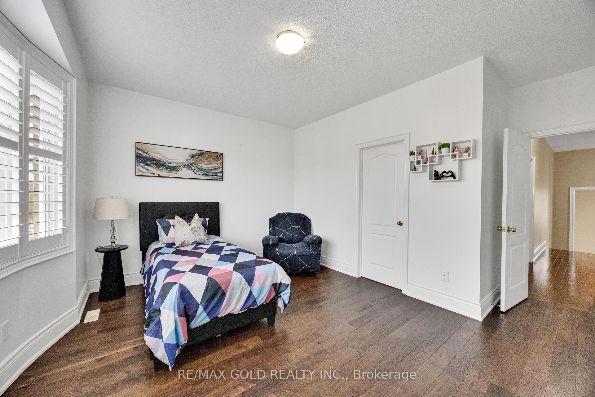 Photo 30 of 120 Watsonbrook Drive, Brampton, Sandringham-Wellington — HOMEH
