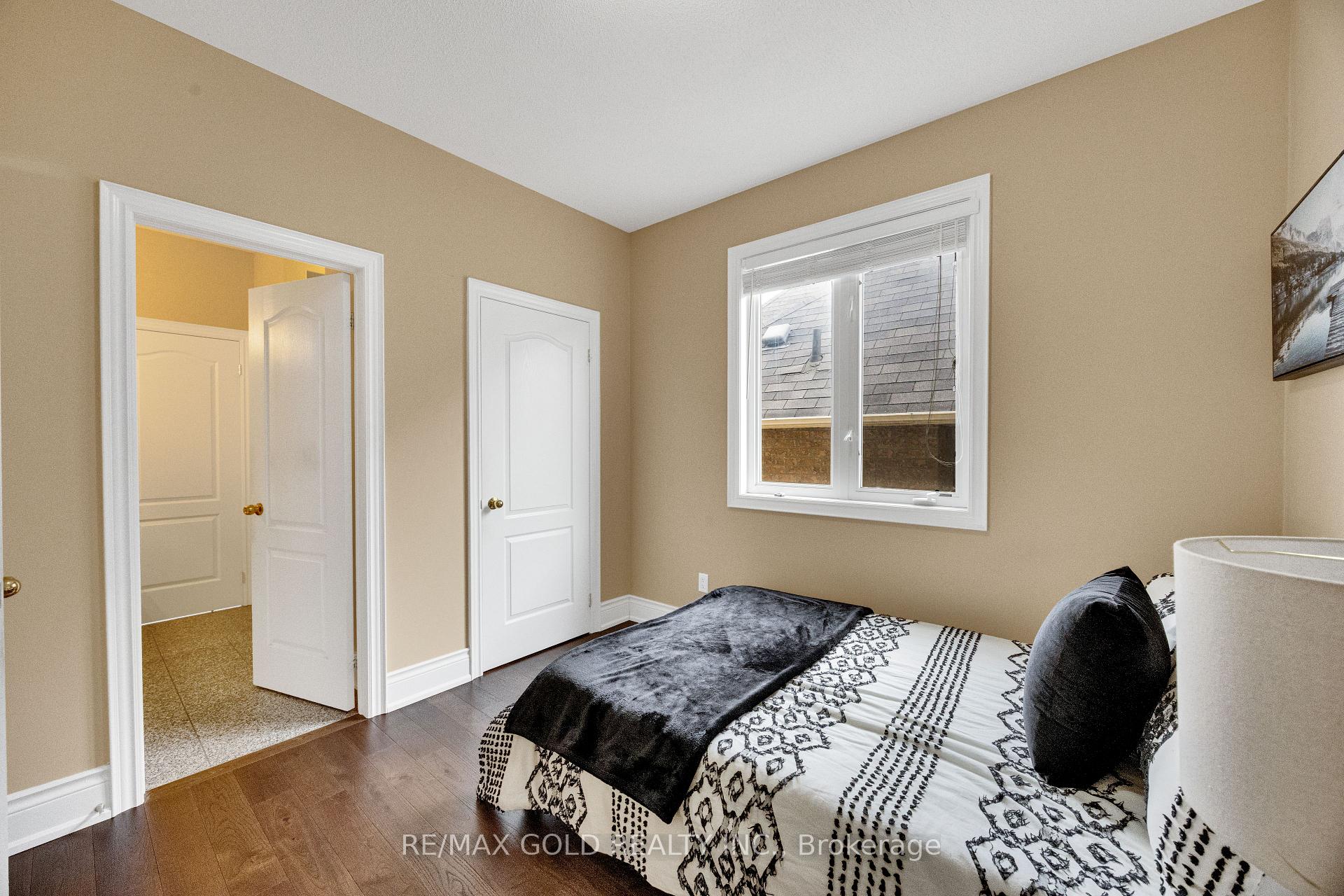 Photo 32 of 120 Watsonbrook Drive, Brampton, Sandringham-Wellington — HOMEH