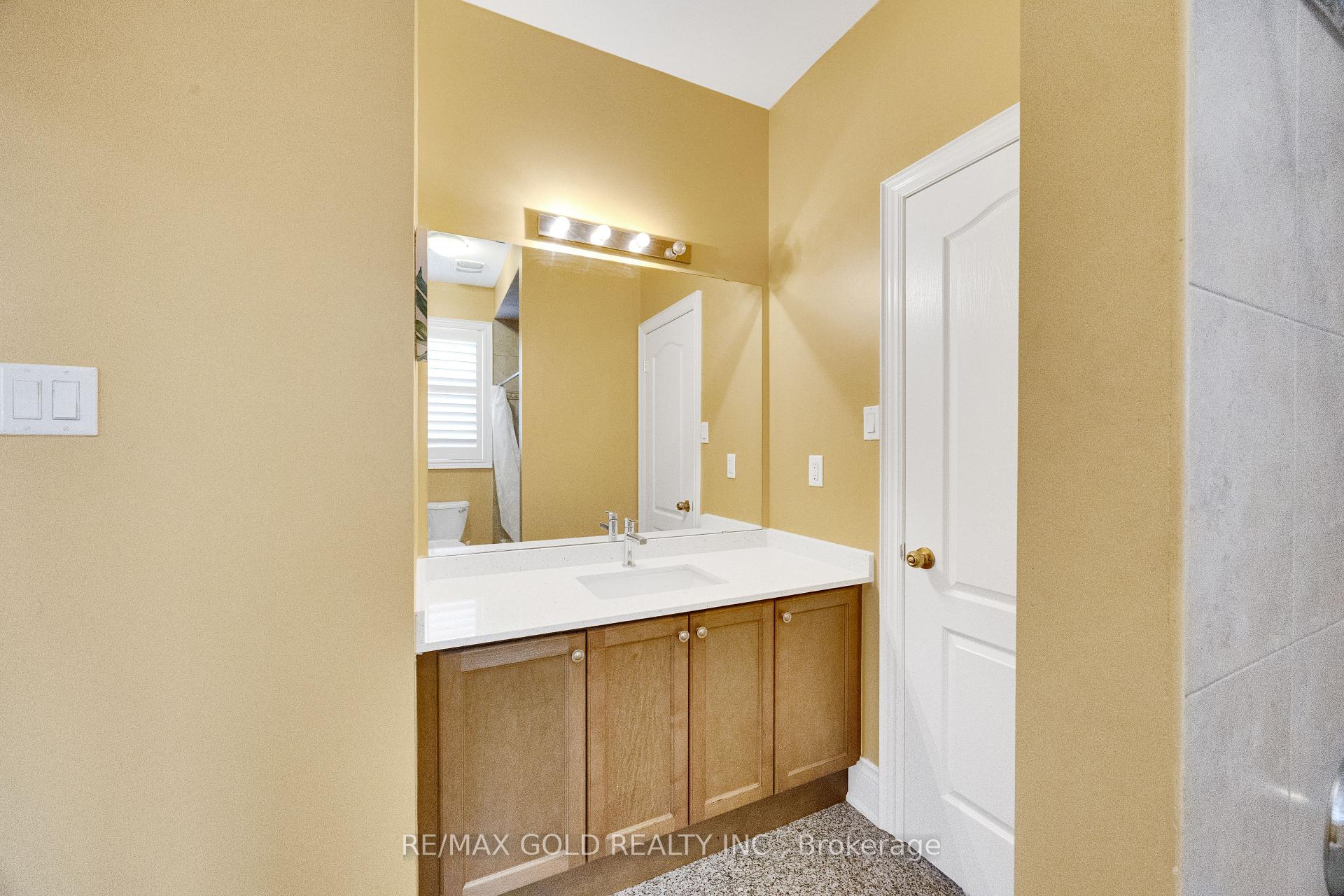 Photo 34 of 120 Watsonbrook Drive, Brampton, Sandringham-Wellington — HOMEH