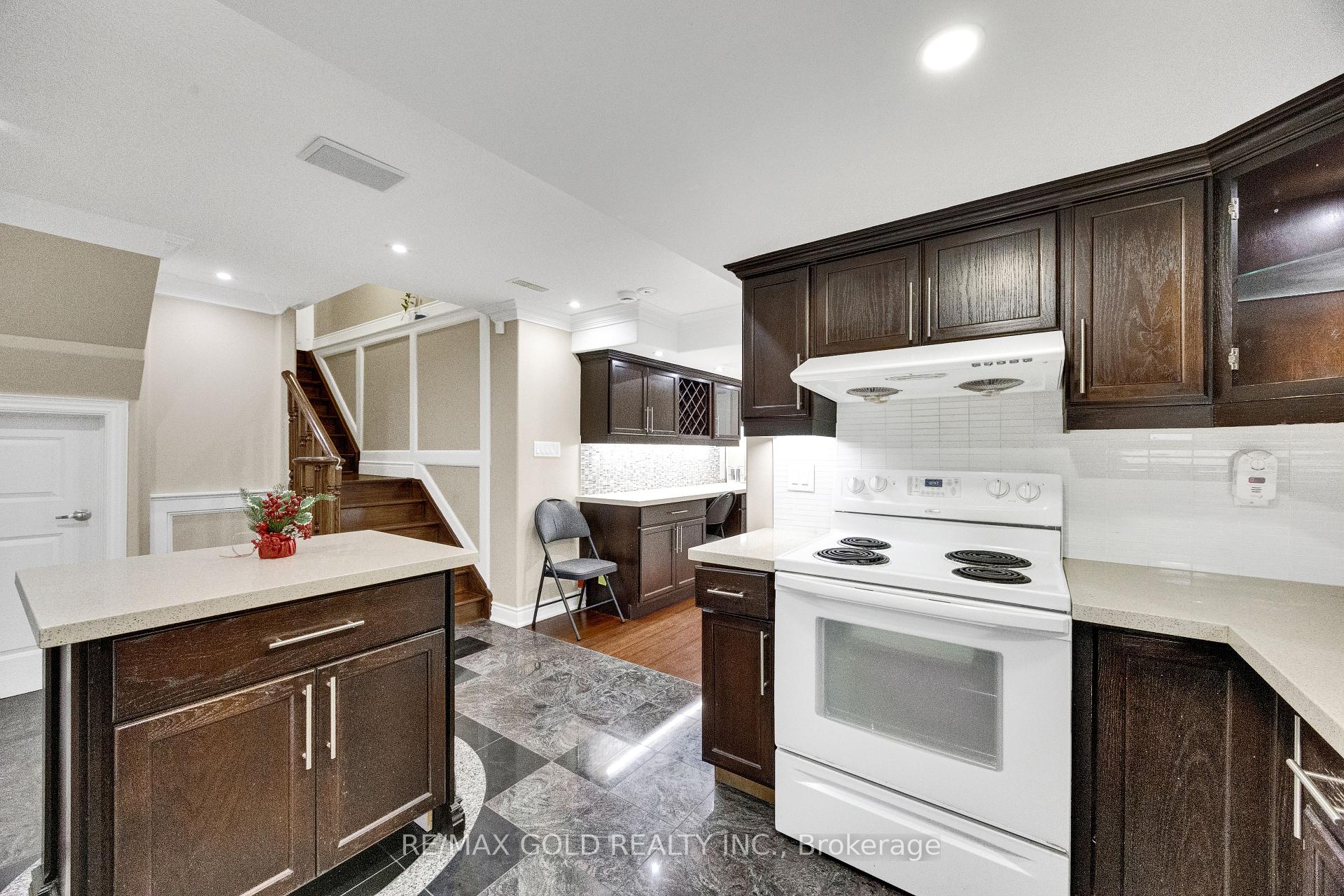 Photo 41 of 120 Watsonbrook Drive, Brampton, Sandringham-Wellington — HOMEH