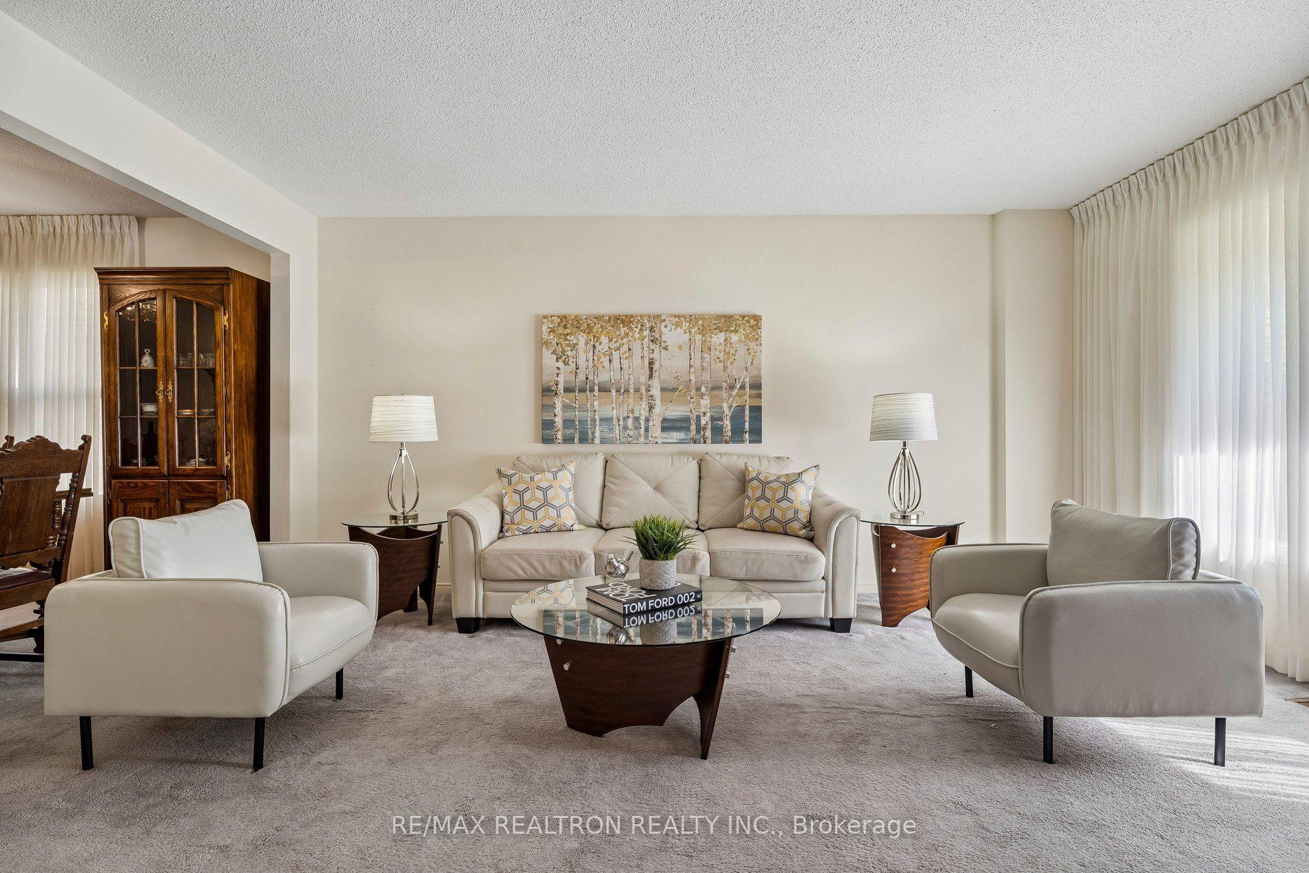 Photo 6 of 87 Peevers Crescent, Newmarket, Glenway Estates — HOMEH