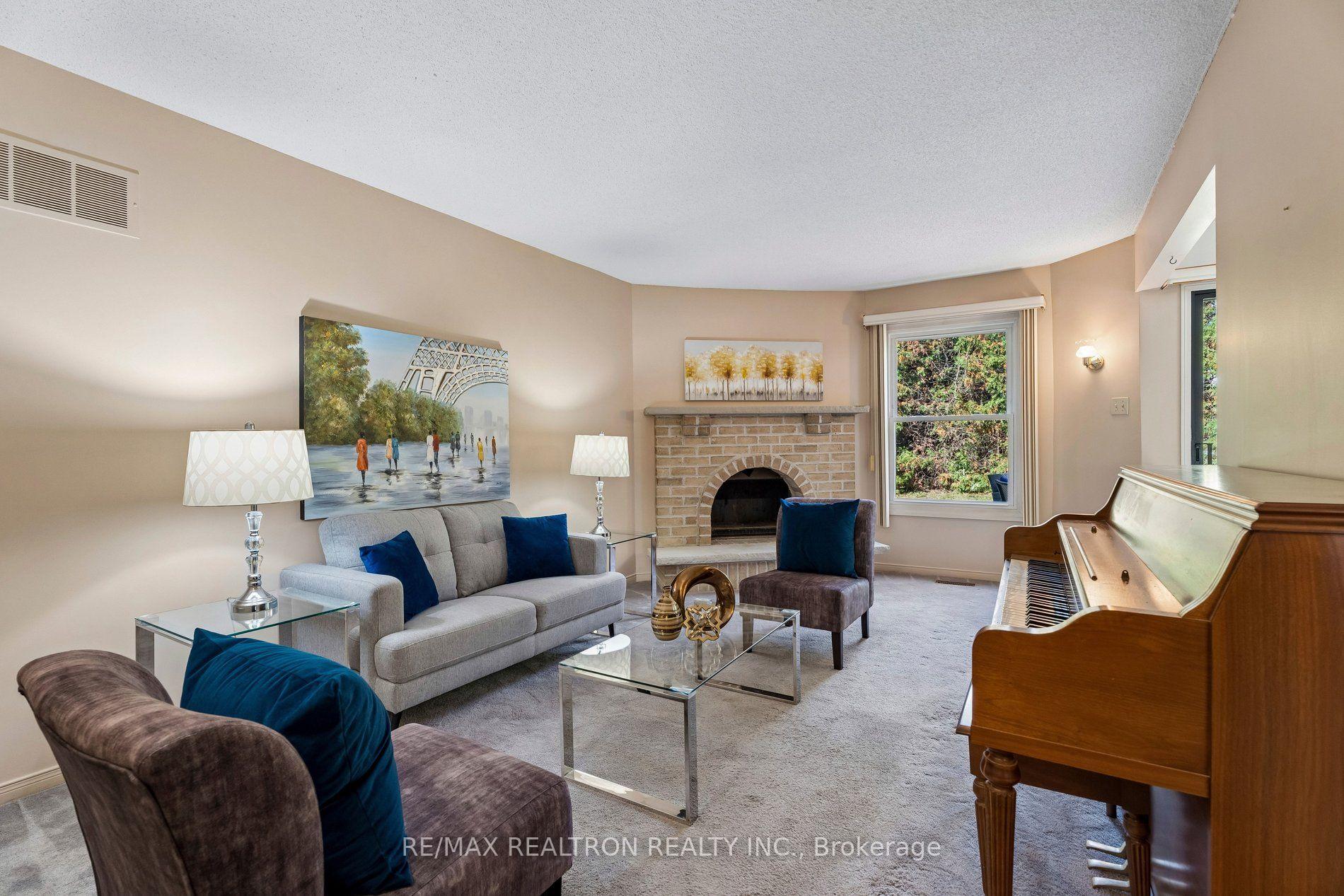 Photo 17 of 87 Peevers Crescent, Newmarket, Glenway Estates — HOMEH