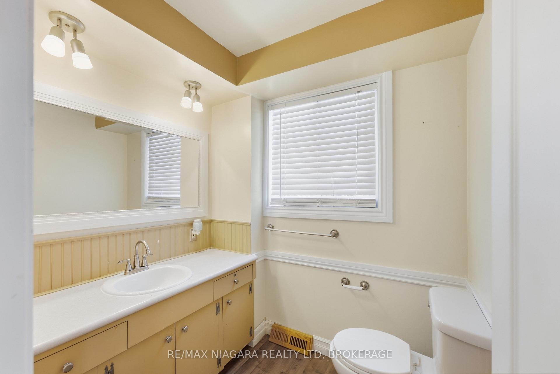 Photo 14 of 163 Champlain Drive, Fort Erie, Central — HOMEH