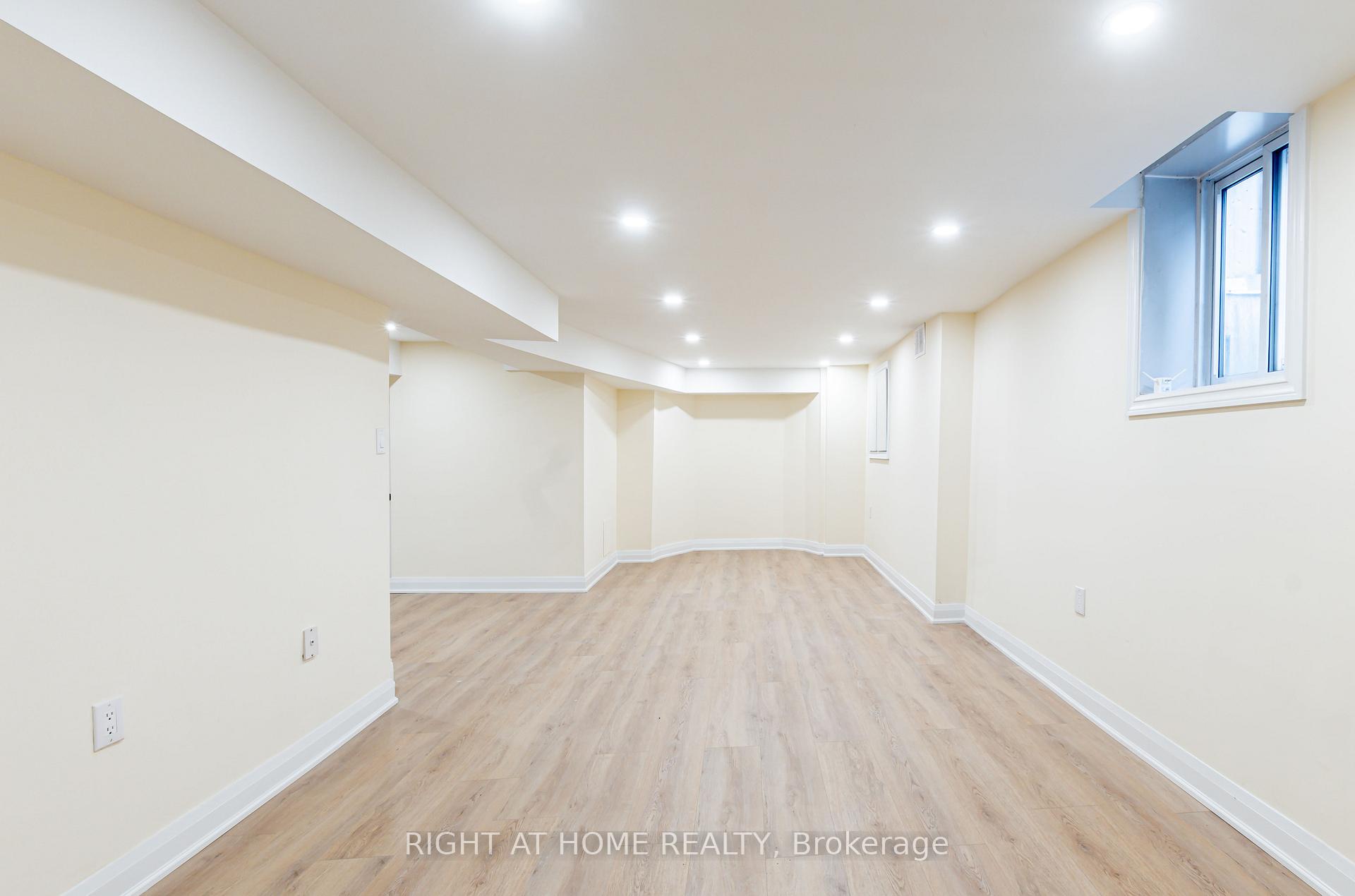 Photo 6 of Unit Basement, 43 Greenbush Place, Whitby, Pringle Creek — HOMEH