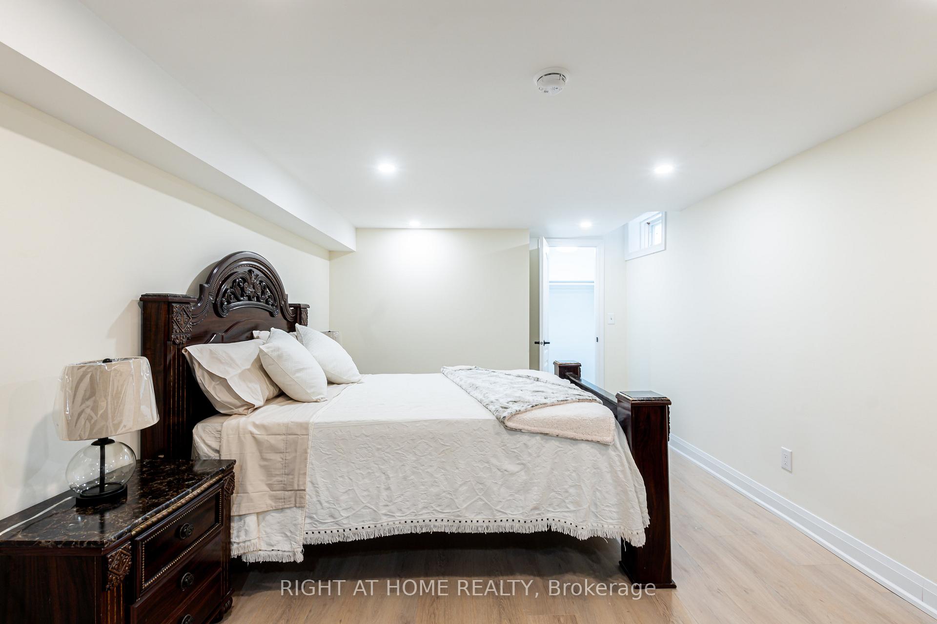 Photo 7 of Unit Basement, 43 Greenbush Place, Whitby, Pringle Creek — HOMEH