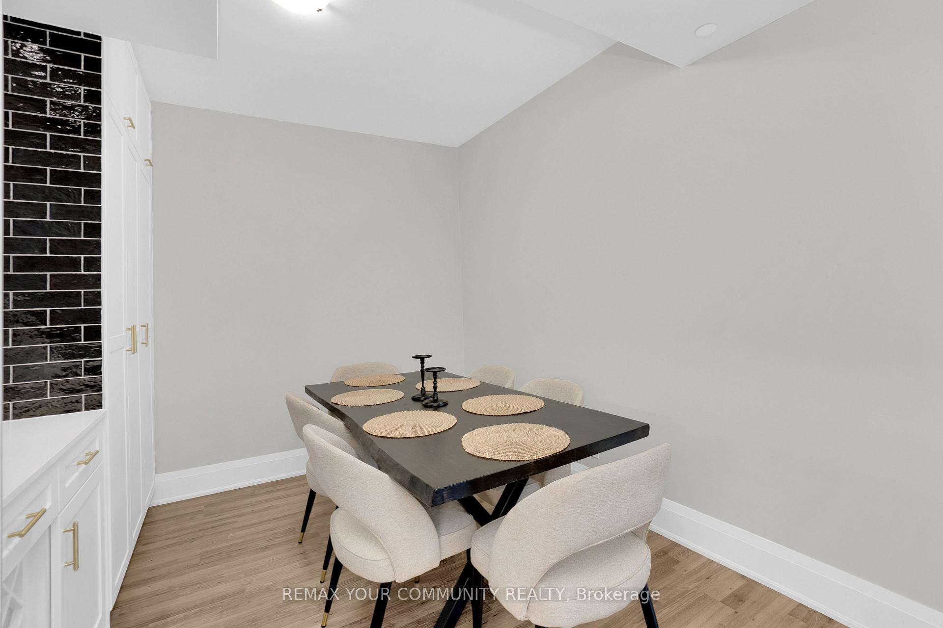 Photo 9 of Unit 523, 9085 Jane Street, Vaughan, Concord — HOMEH