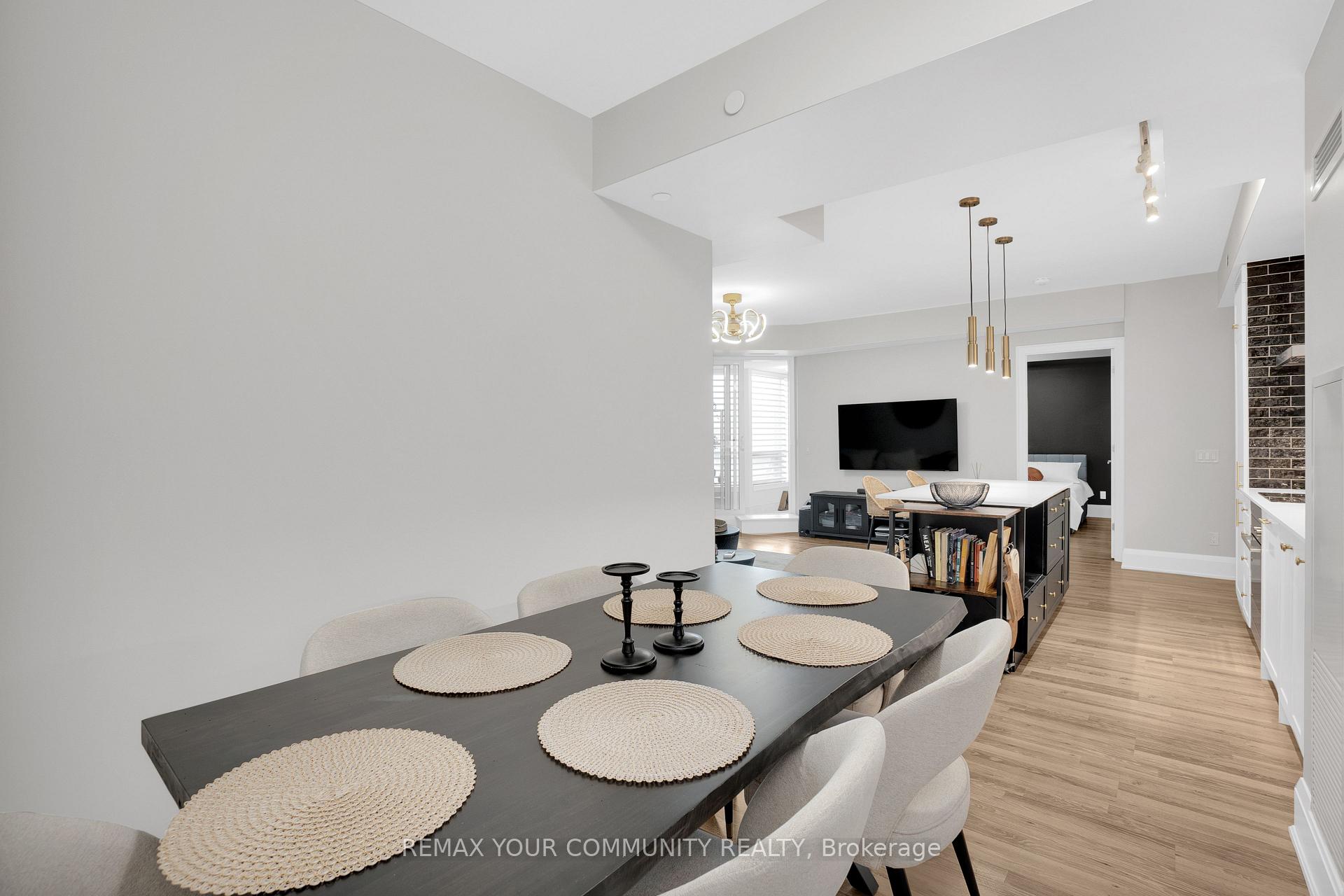 Photo 10 of Unit 523, 9085 Jane Street, Vaughan, Concord — HOMEH