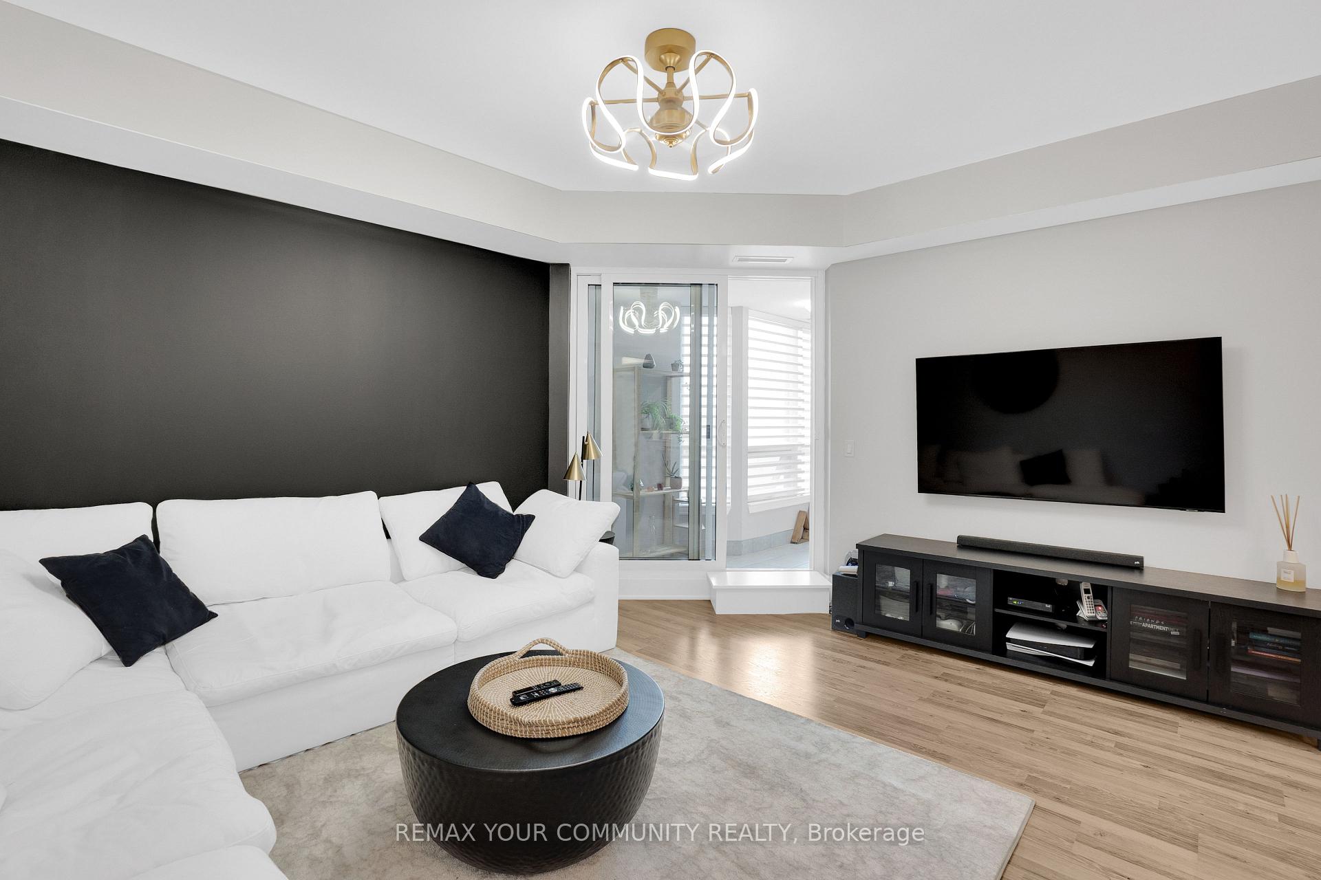 Photo 12 of Unit 523, 9085 Jane Street, Vaughan, Concord — HOMEH