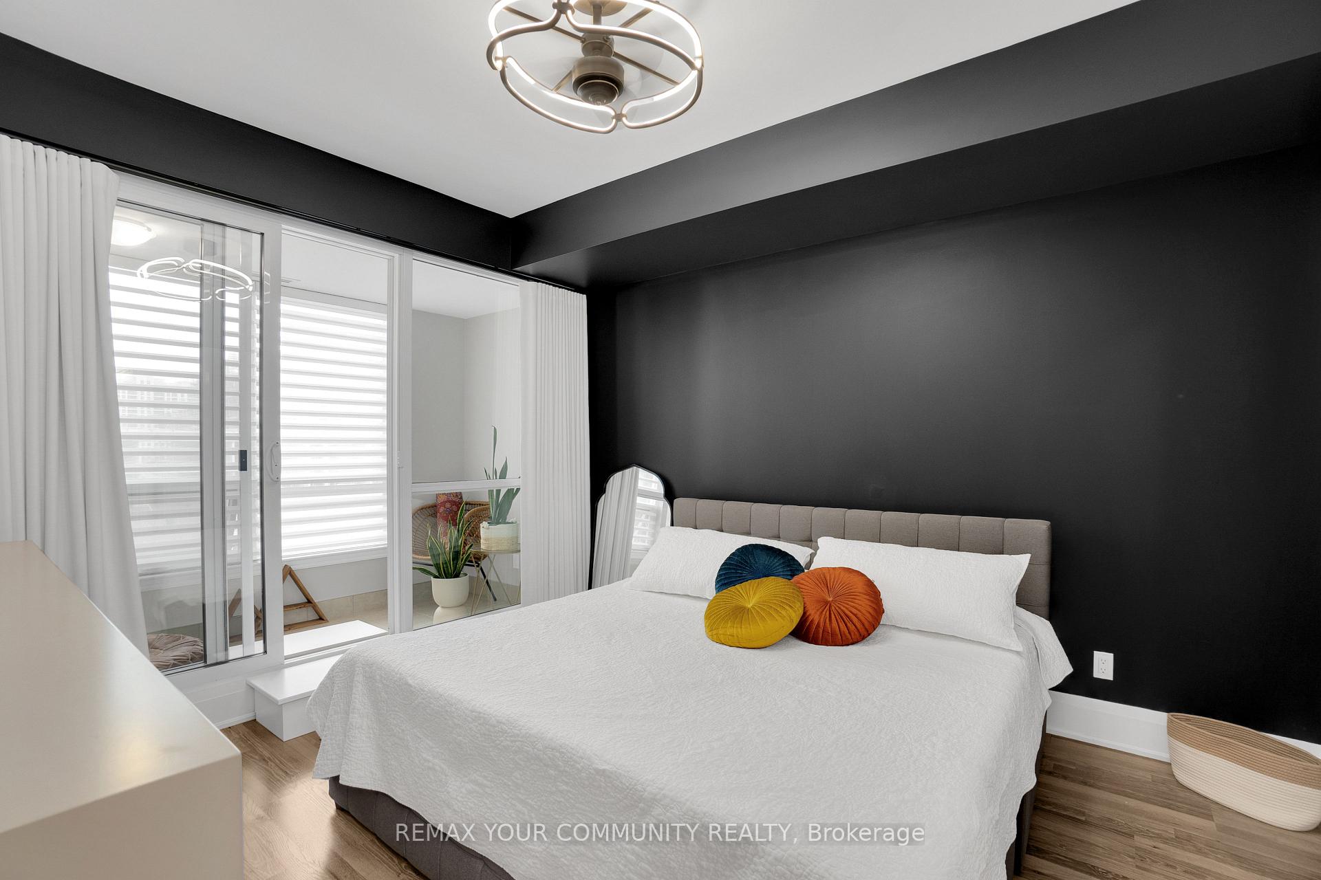 Photo 15 of Unit 523, 9085 Jane Street, Vaughan, Concord — HOMEH