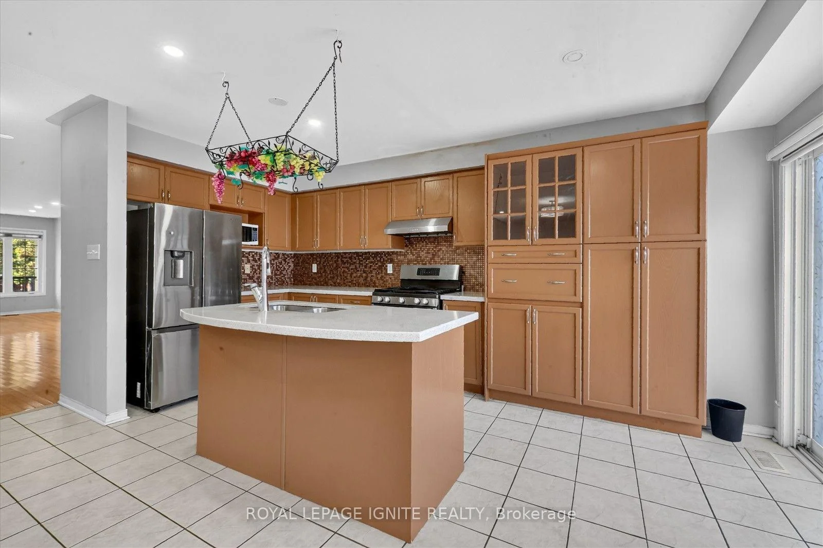 Photo 21 of 26 Roxton Crescent, Brampton, Fletcher's Meadow — HOMEH