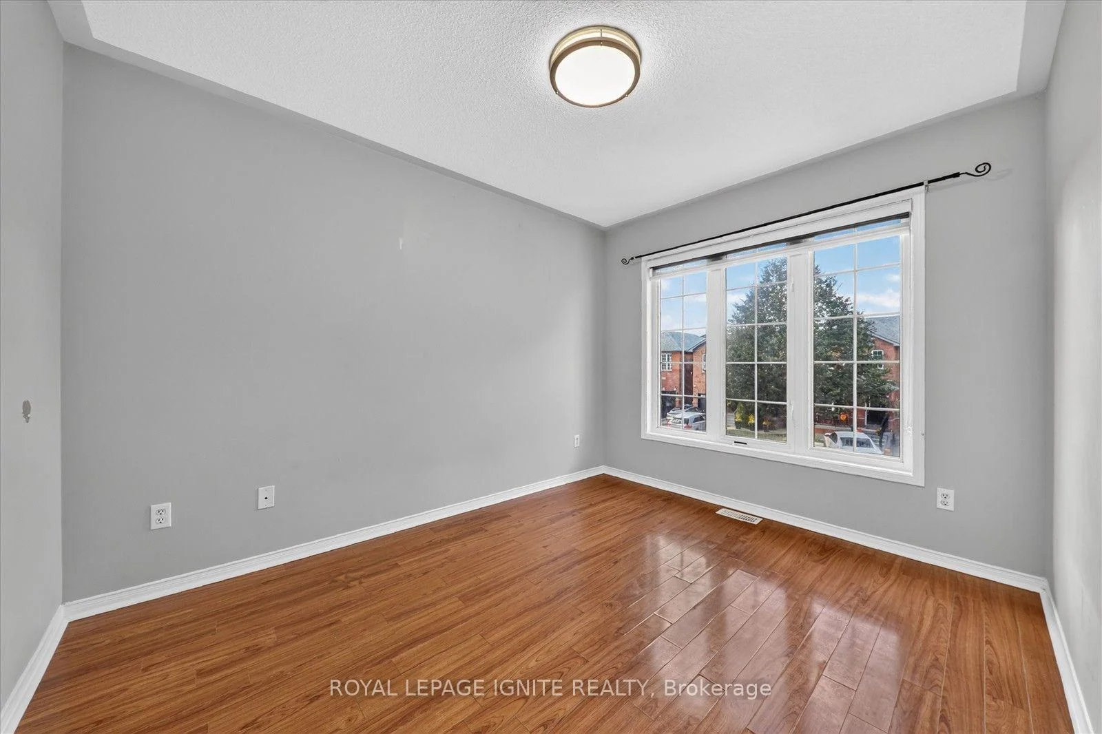 Photo 34 of 26 Roxton Crescent, Brampton, Fletcher's Meadow — HOMEH