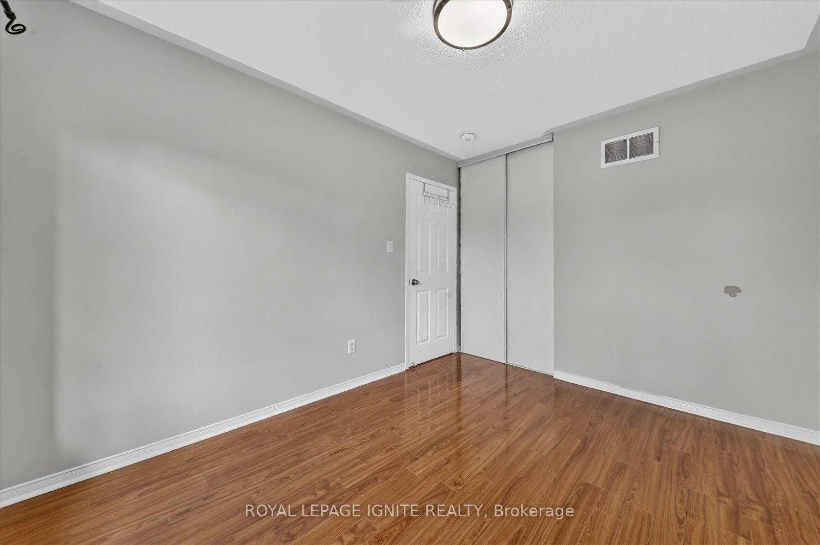 Photo 35 of 26 Roxton Crescent, Brampton, Fletcher's Meadow — HOMEH
