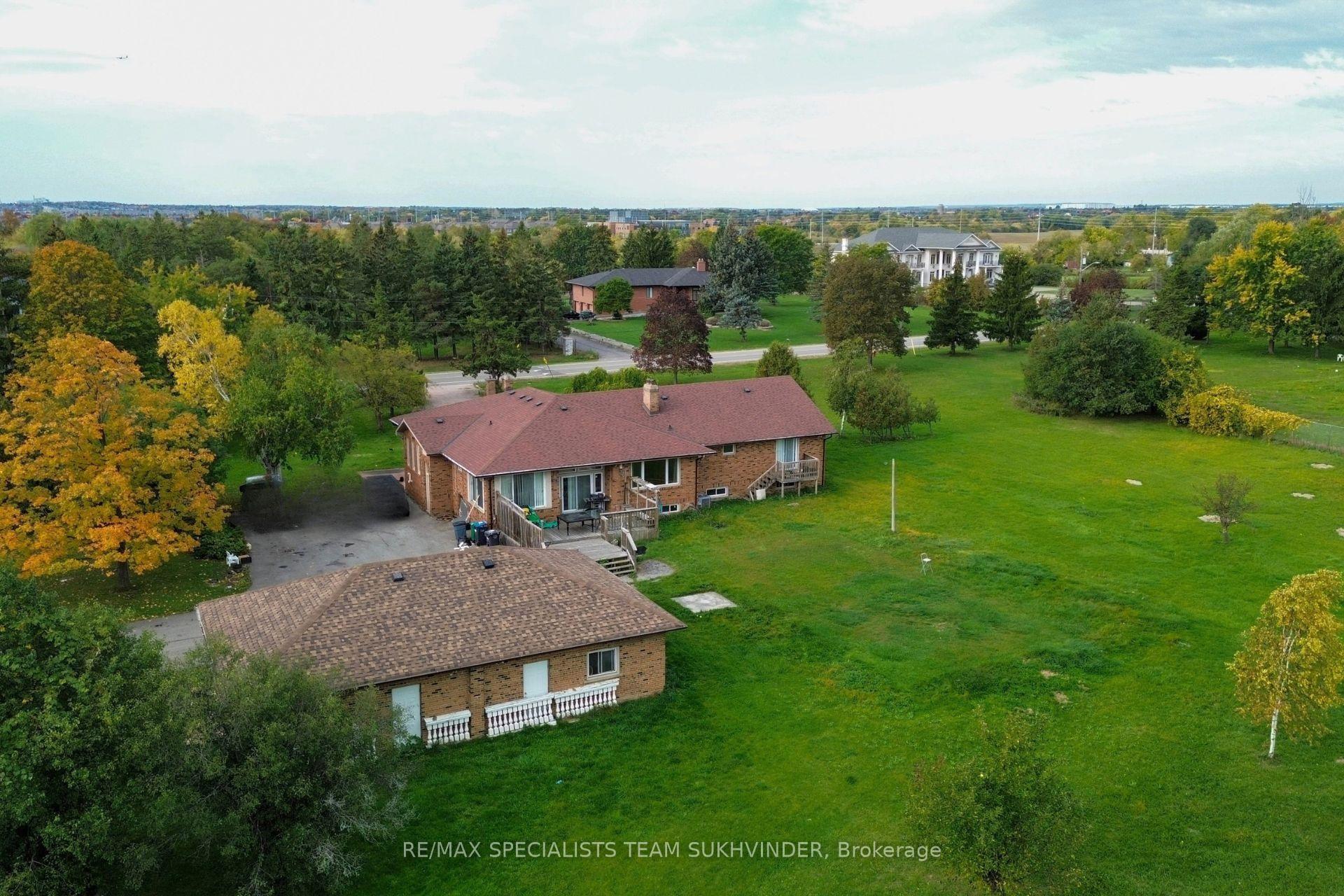 Photo 10 of 11 Julian Drive, Brampton, Bram East — HOMEH