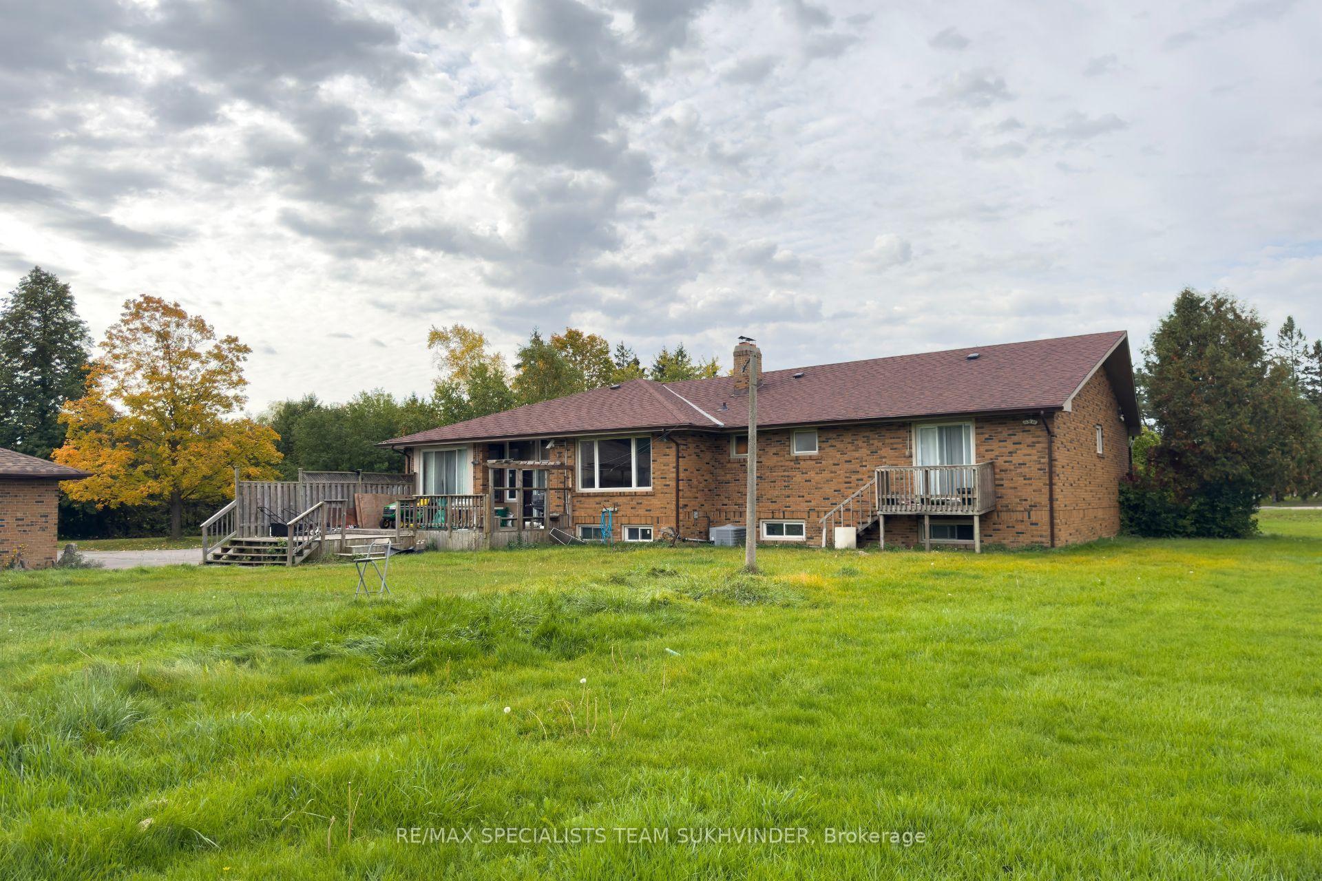 Photo 14 of 11 Julian Drive, Brampton, Bram East — HOMEH