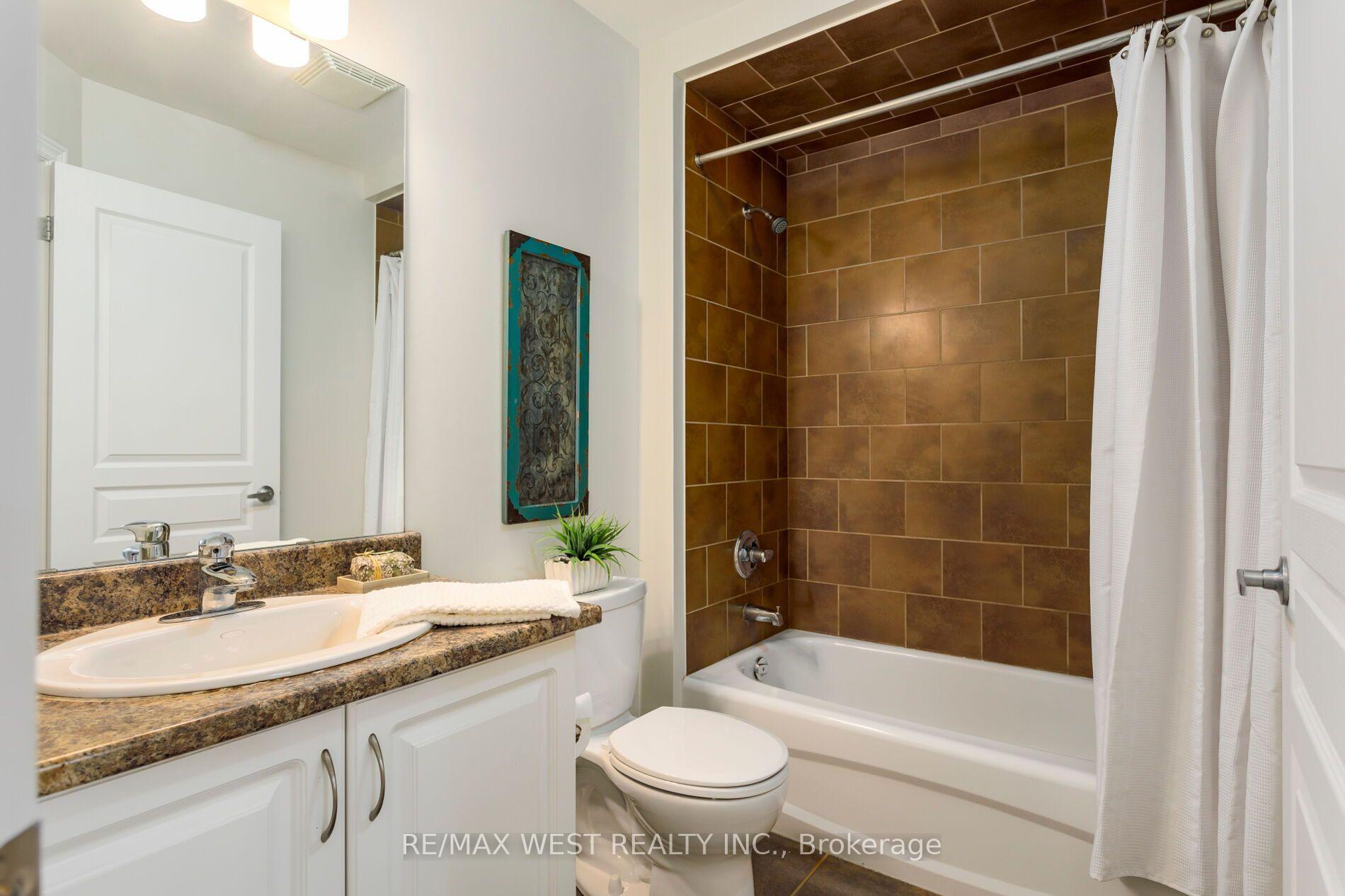 Photo 23 of 628 Bibby Common, Burlington, Shoreacres — HOMEH