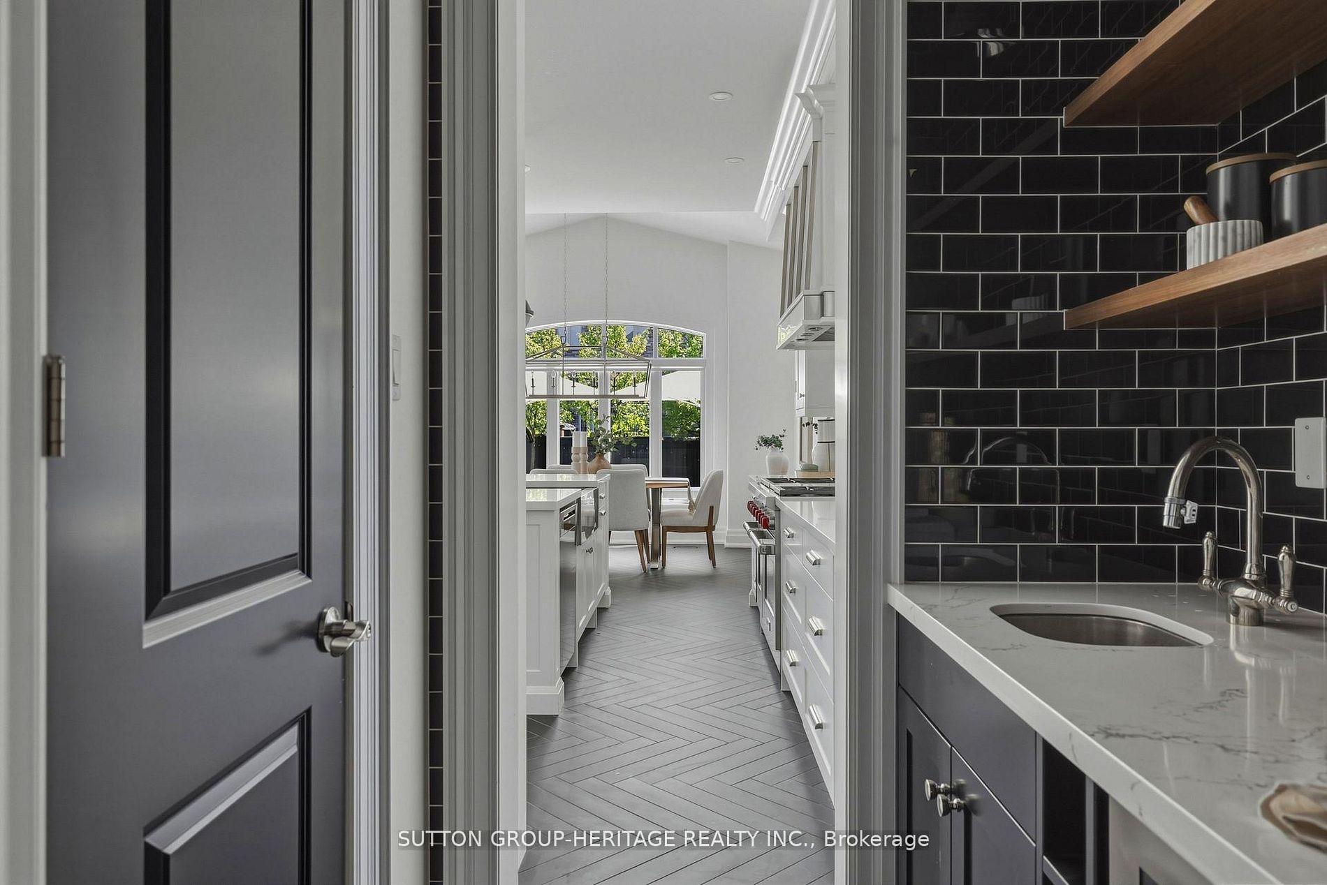 Photo 10 of 39 Glengowan Street, Whitby, Taunton North — HOMEH