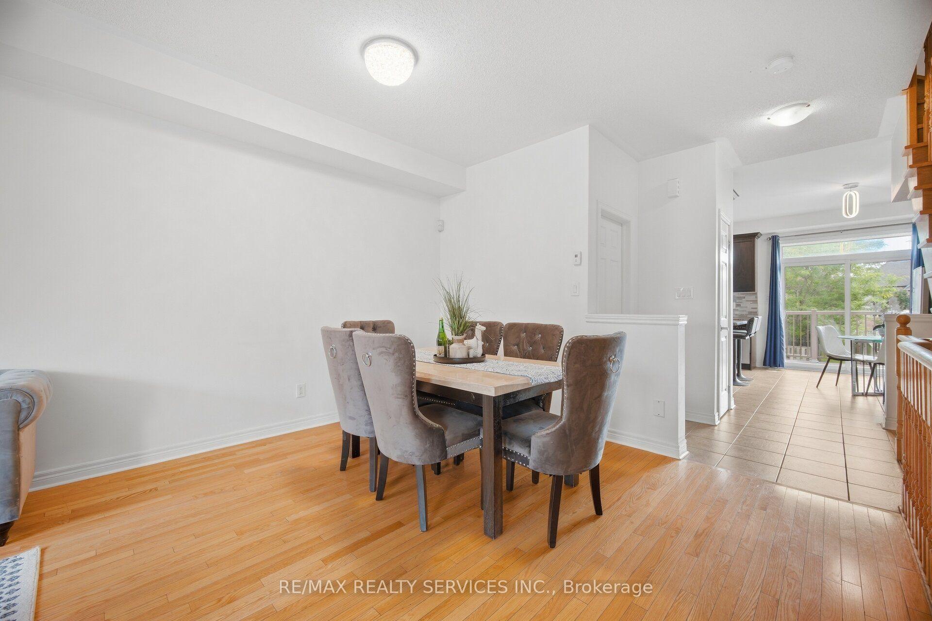 Photo 11 of Unit 42, 7 Cedar Lake Crescent, Brampton, Bram West — HOMEH