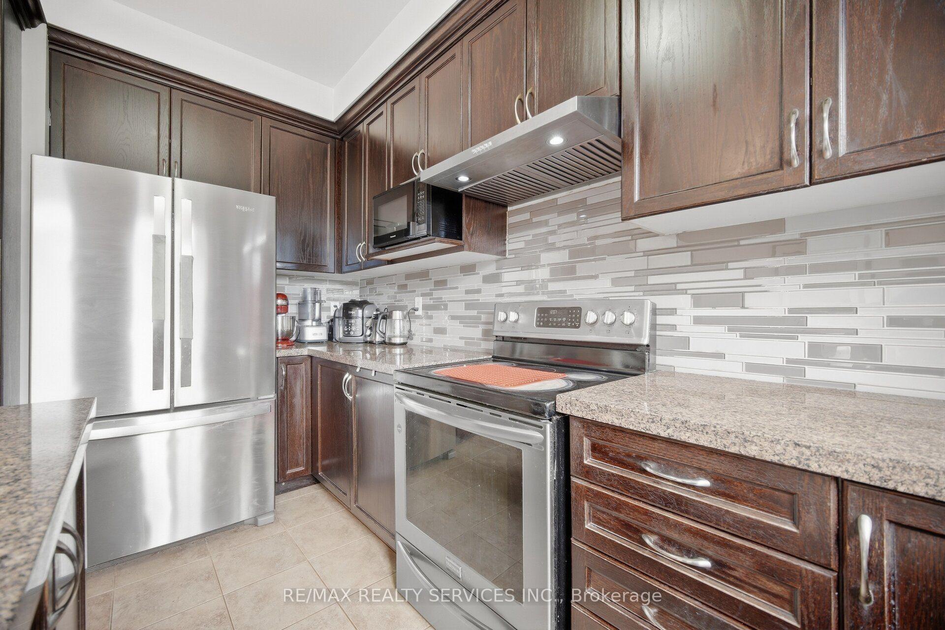 Photo 16 of Unit 42, 7 Cedar Lake Crescent, Brampton, Bram West — HOMEH
