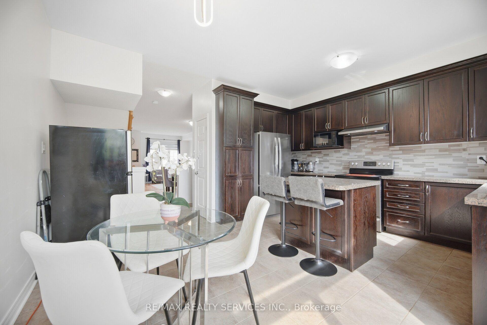 Photo 24 of Unit 42, 7 Cedar Lake Crescent, Brampton, Bram West — HOMEH
