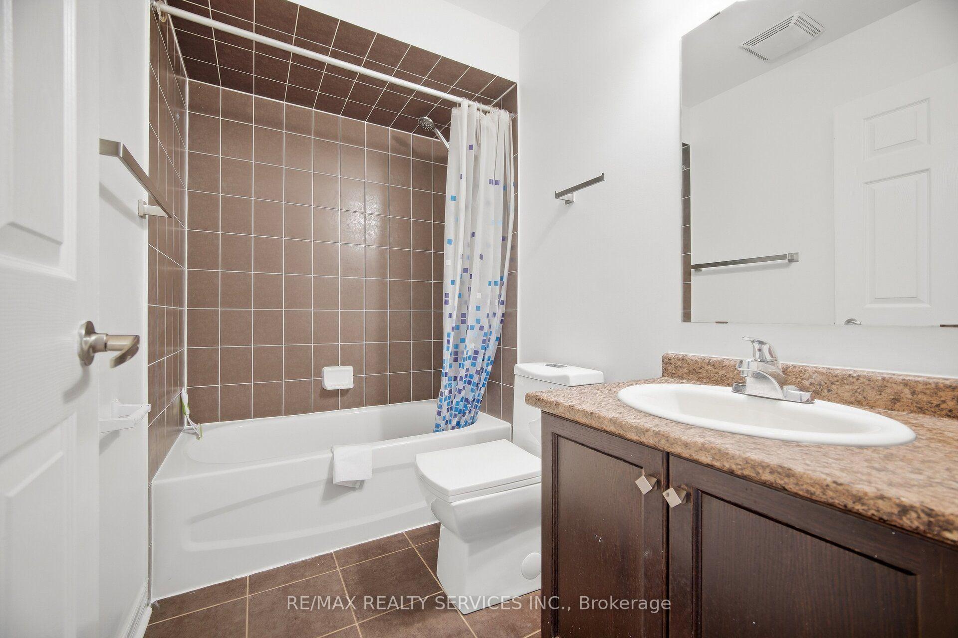 Photo 36 of Unit 42, 7 Cedar Lake Crescent, Brampton, Bram West — HOMEH