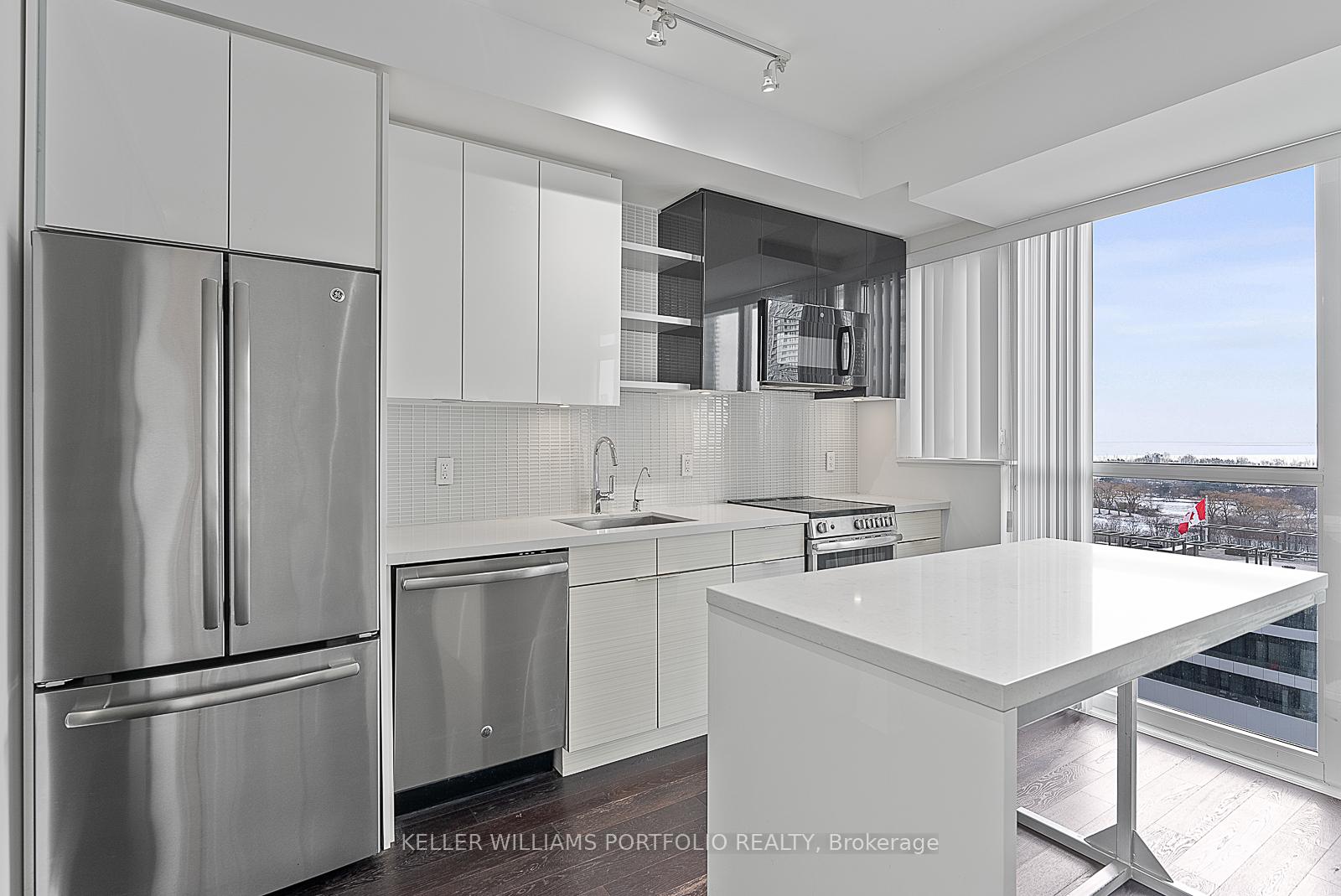 Photo 15 of Unit 1011, 33 Shore Breeze Drive, Etobicoke, Mimico — HOMEH