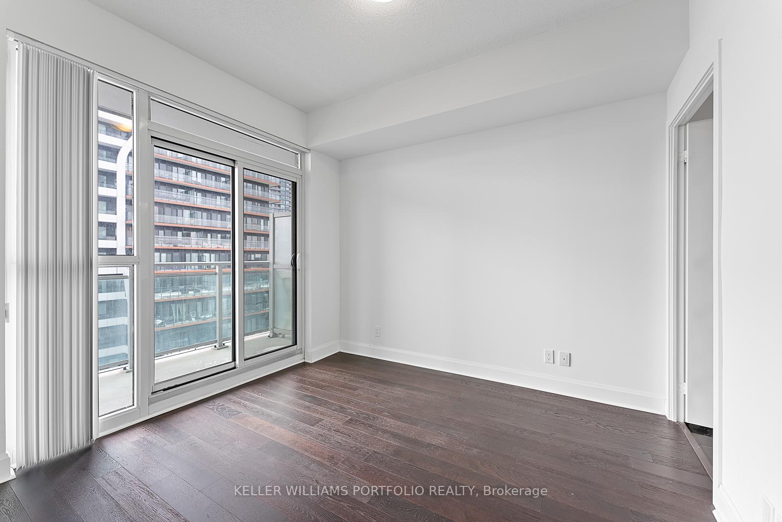 Photo 19 of Unit 1011, 33 Shore Breeze Drive, Etobicoke, Mimico — HOMEH