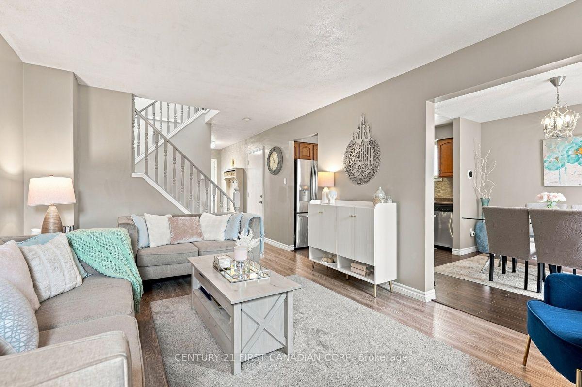 Photo 10 of 242 Martinet Avenue, London, East I — HOMEH