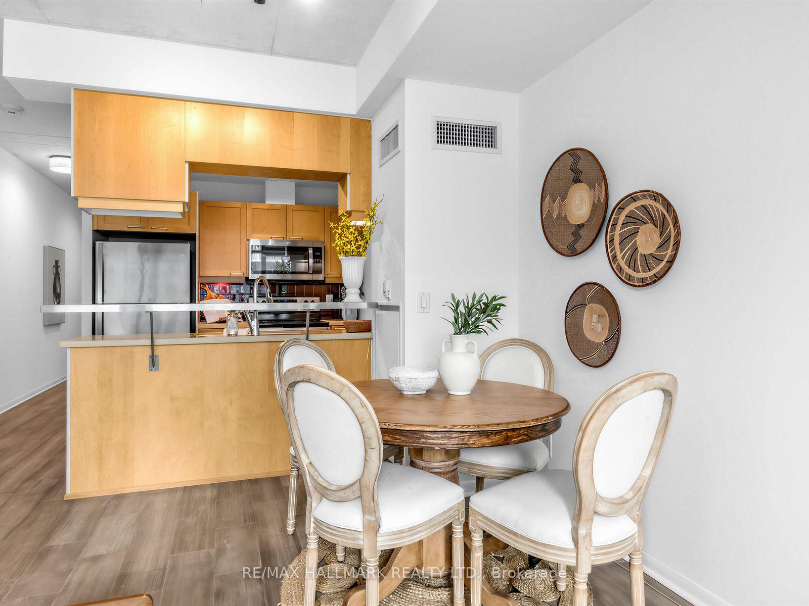 Photo 9 of Unit 728, 333 Adelaide Street E, Toronto, Moss Park — HOMEH