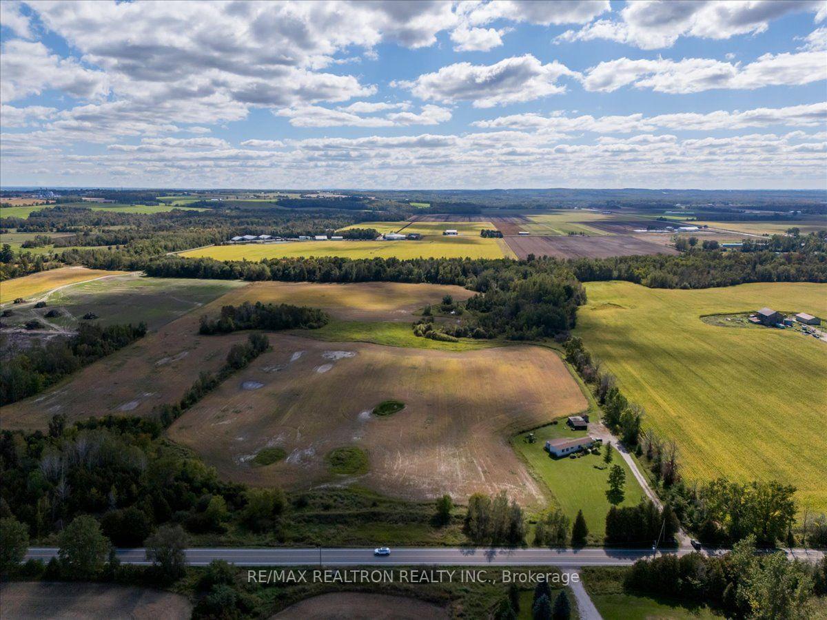 Photo 3 of 2755 4th Line, Innisfil, Rural Innisfil — HOMEH