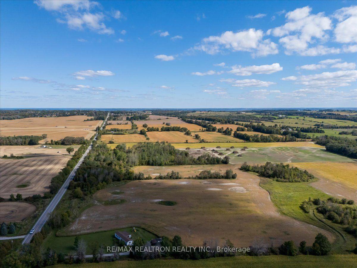 Photo 5 of 2755 4th Line, Innisfil, Rural Innisfil — HOMEH
