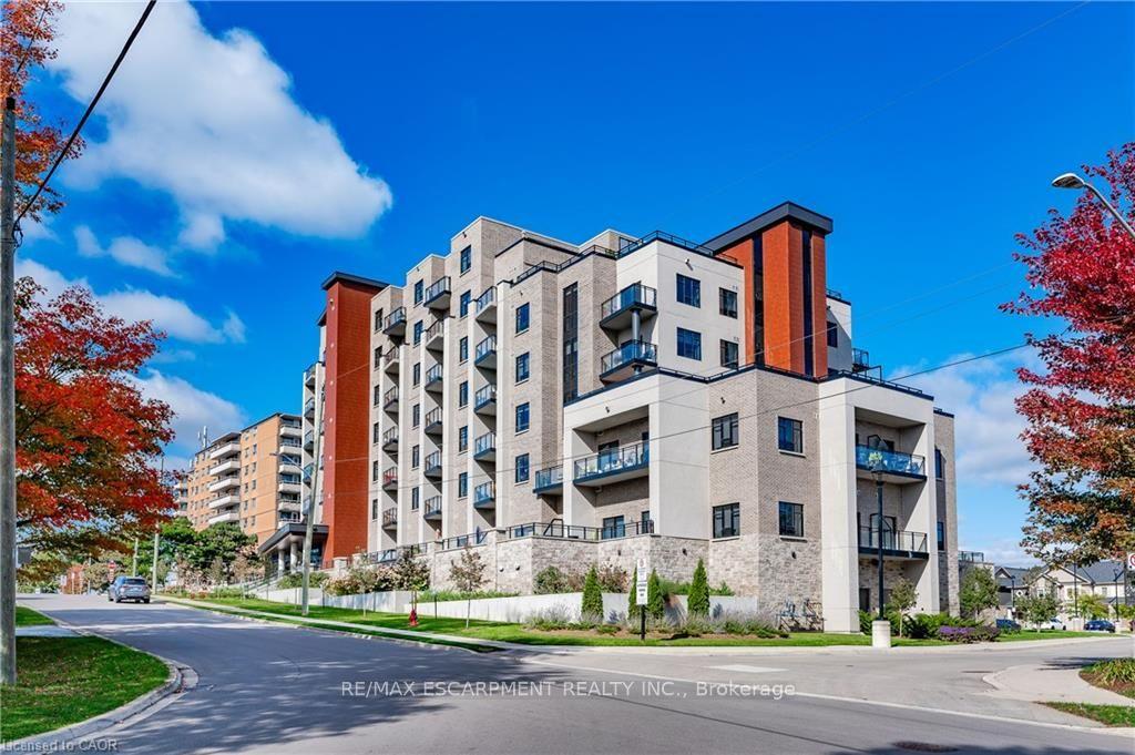 Photo of Unit 304, 30 Hamilton Street S