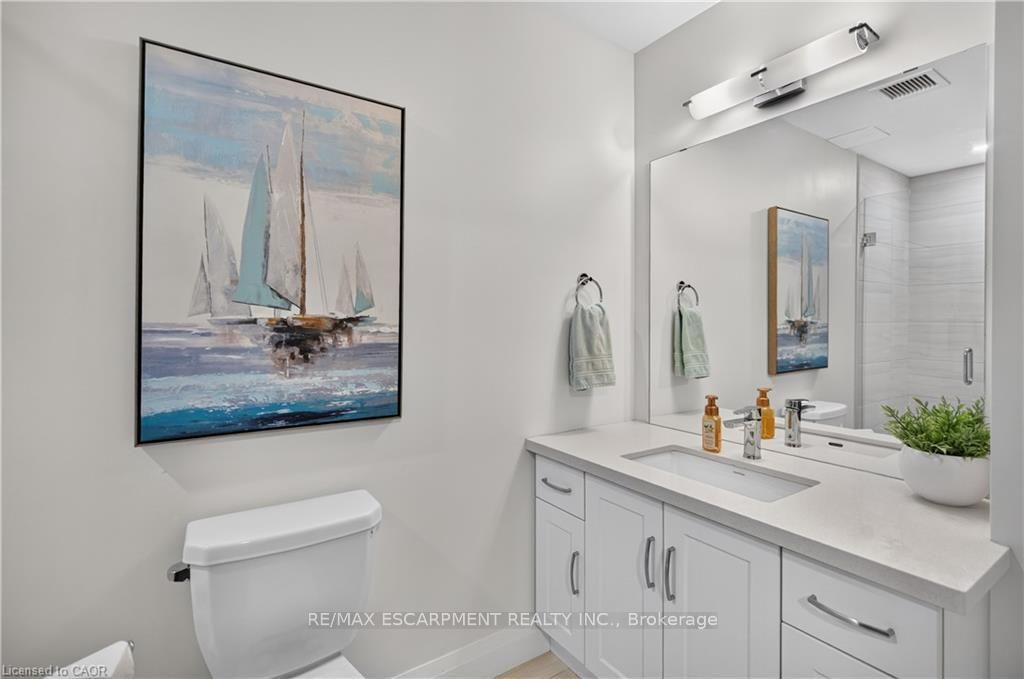 Photo 7 of Unit 304, 30 Hamilton Street S, Hamilton, Waterdown — HOMEH