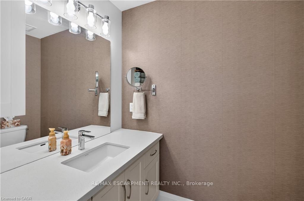 Photo 24 of Unit 304, 30 Hamilton Street S, Hamilton, Waterdown — HOMEH