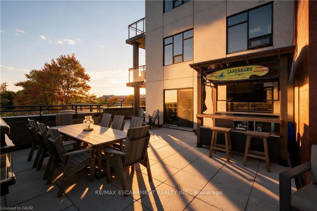 Photo 34 of Unit 304, 30 Hamilton Street S, Hamilton, Waterdown — HOMEH