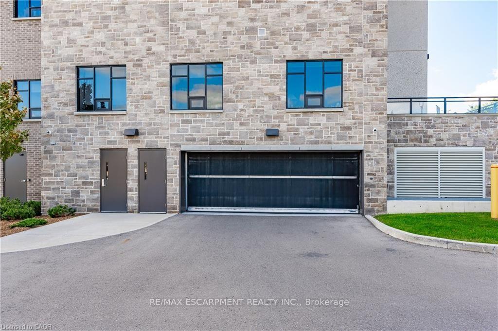 Photo 40 of Unit 304, 30 Hamilton Street S, Hamilton, Waterdown — HOMEH