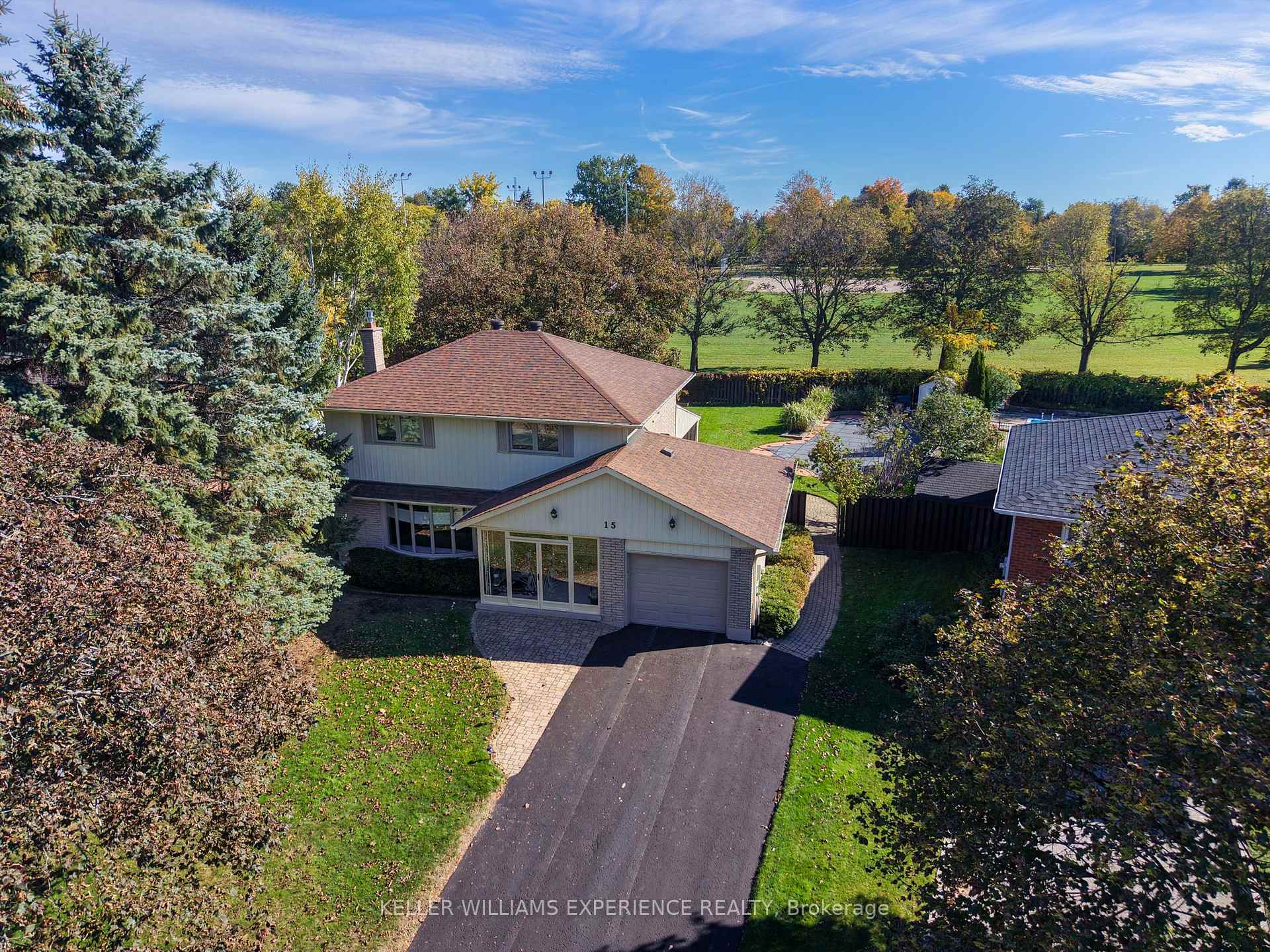 Photo 2 of 15 Woodcrest Road, Barrie, Allandale Heights — HOMEH