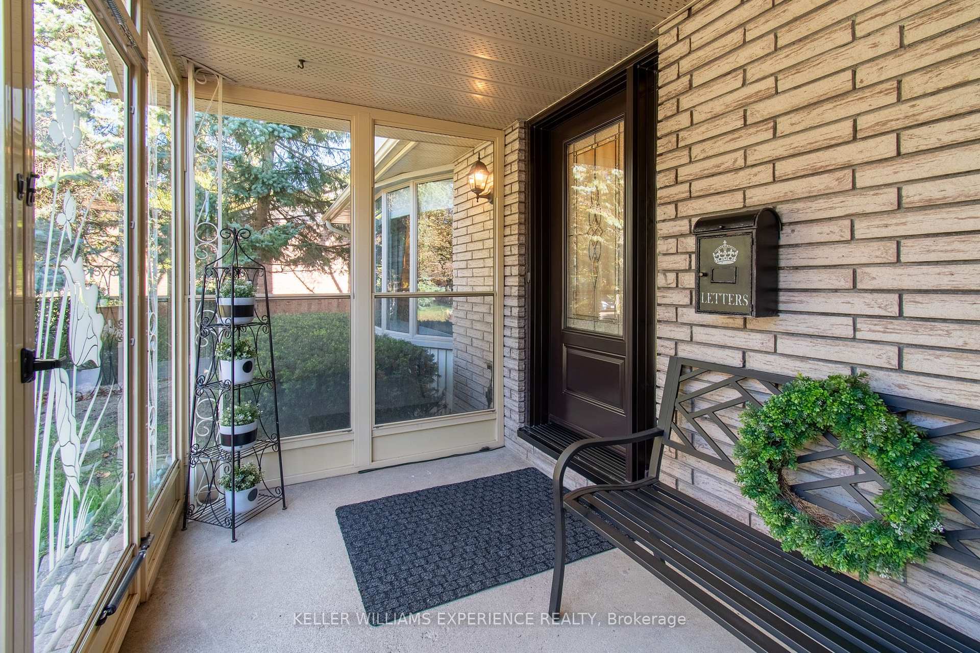 Photo 4 of 15 Woodcrest Road, Barrie, Allandale Heights — HOMEH
