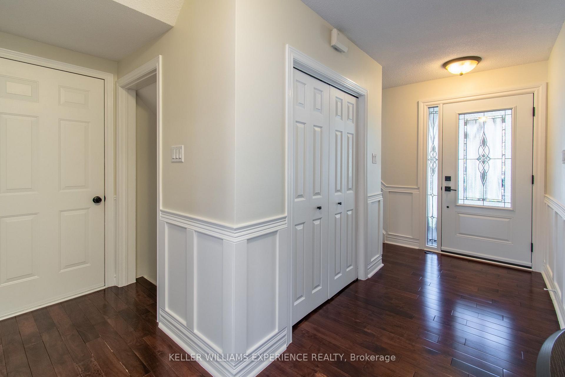 Photo 5 of 15 Woodcrest Road, Barrie, Allandale Heights — HOMEH