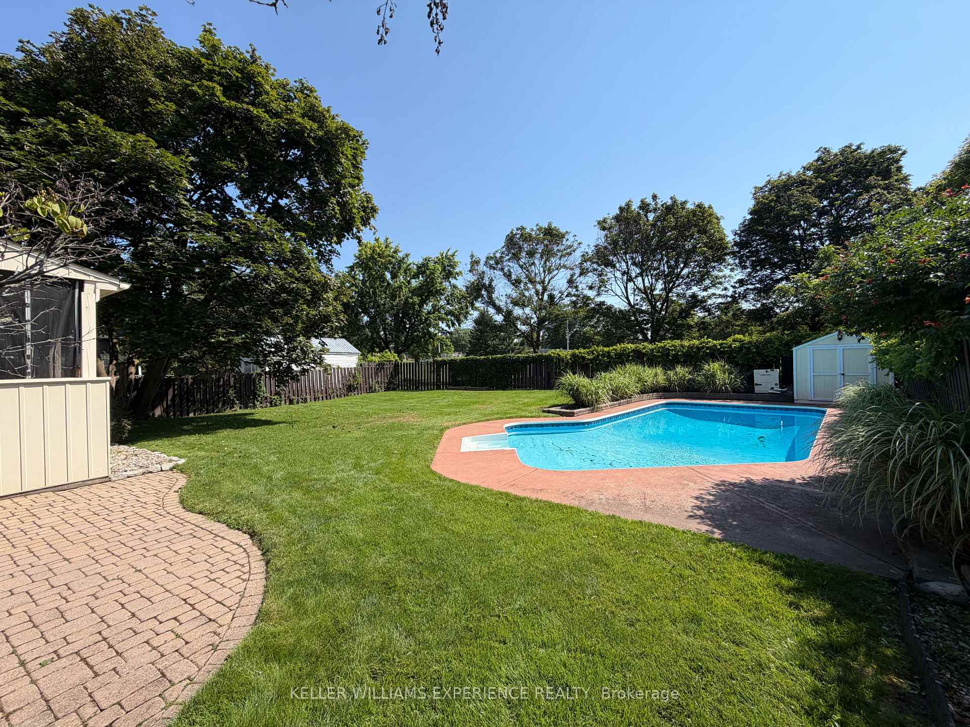 Photo 29 of 15 Woodcrest Road, Barrie, Allandale Heights — HOMEH