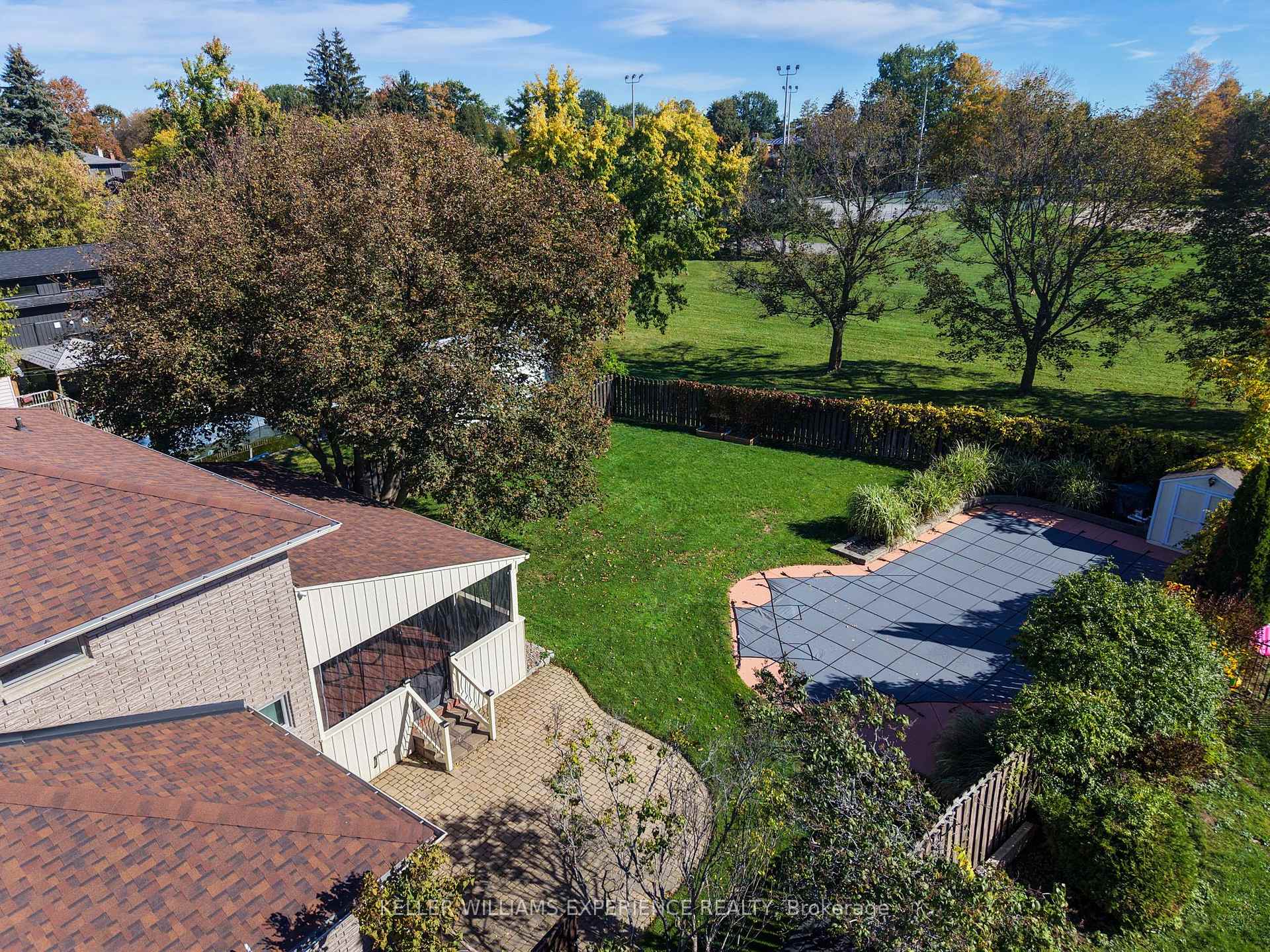 Photo 33 of 15 Woodcrest Road, Barrie, Allandale Heights — HOMEH