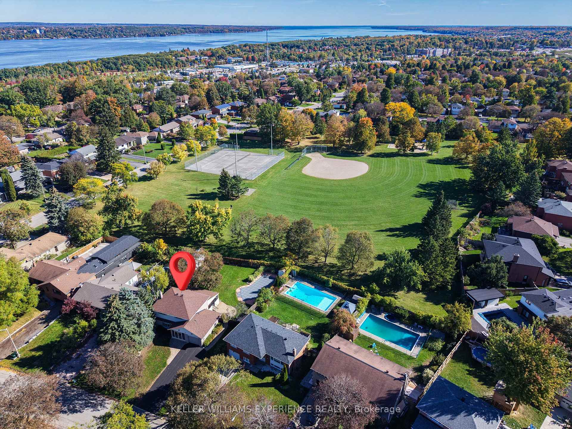 Photo 36 of 15 Woodcrest Road, Barrie, Allandale Heights — HOMEH