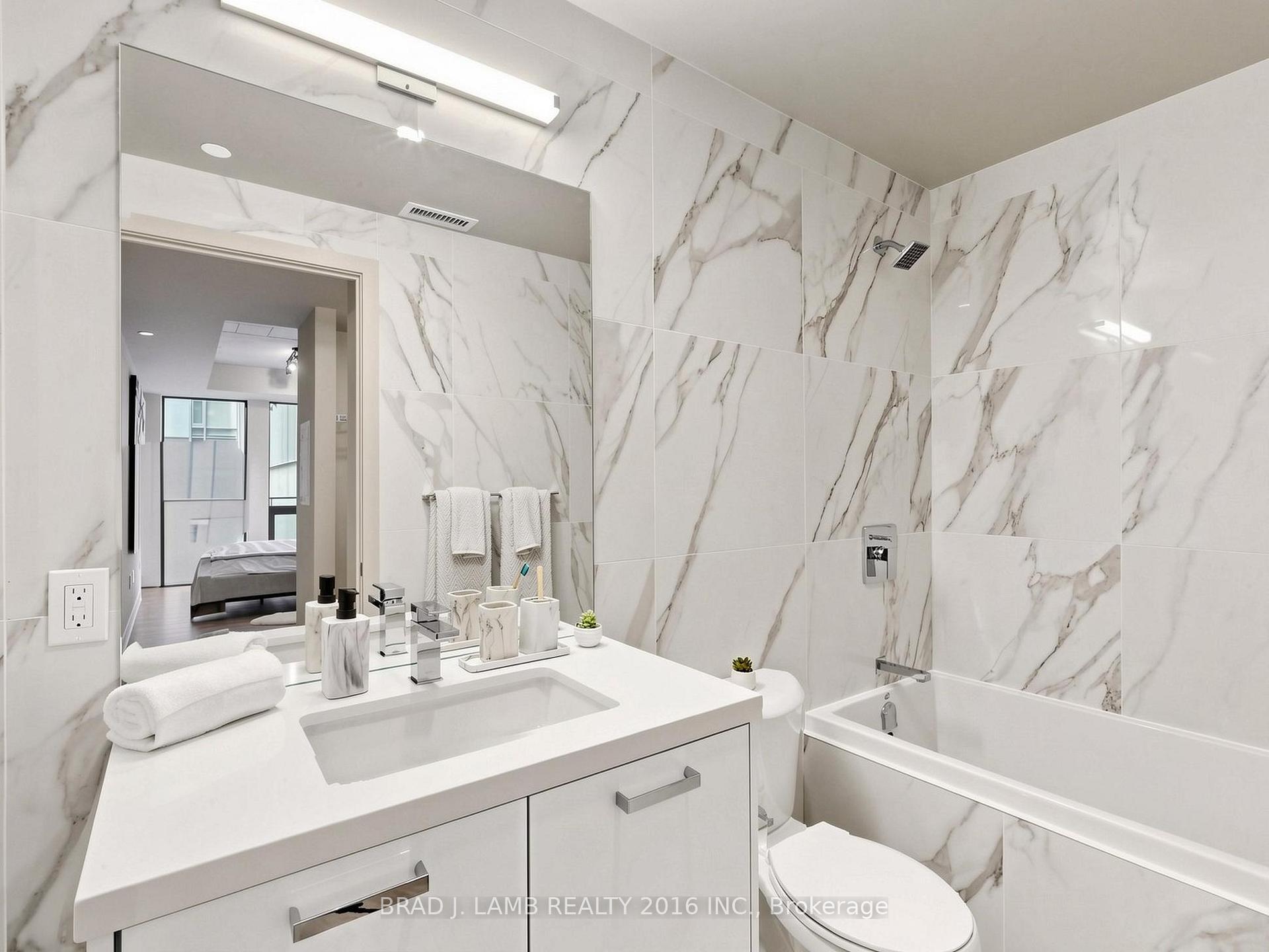 Photo 24 of Unit 305, 284 King Street E, Toronto, Moss Park — HOMEH