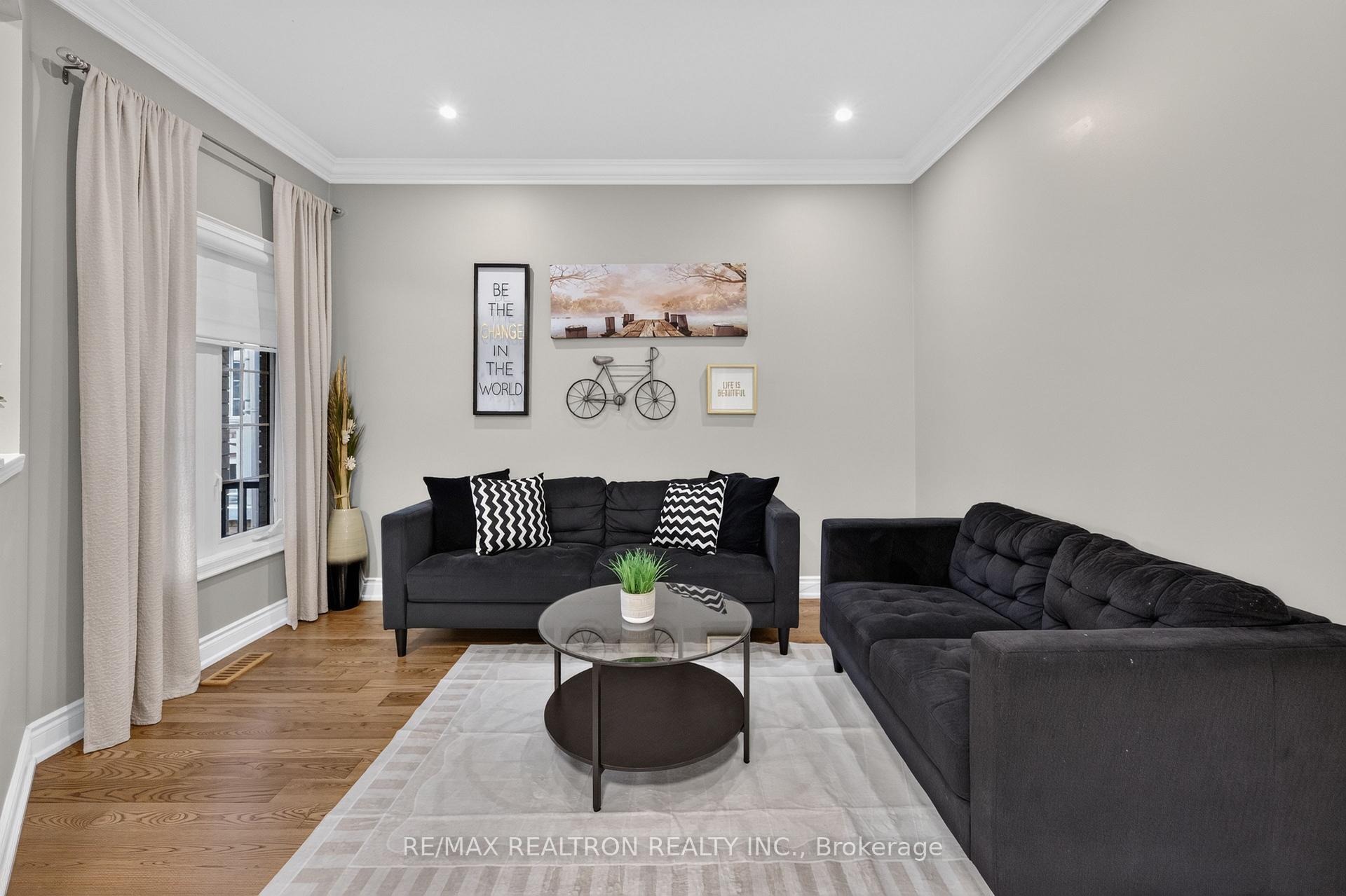 Photo 6 of 15 Iberville Road, Whitby, Brooklin — HOMEH