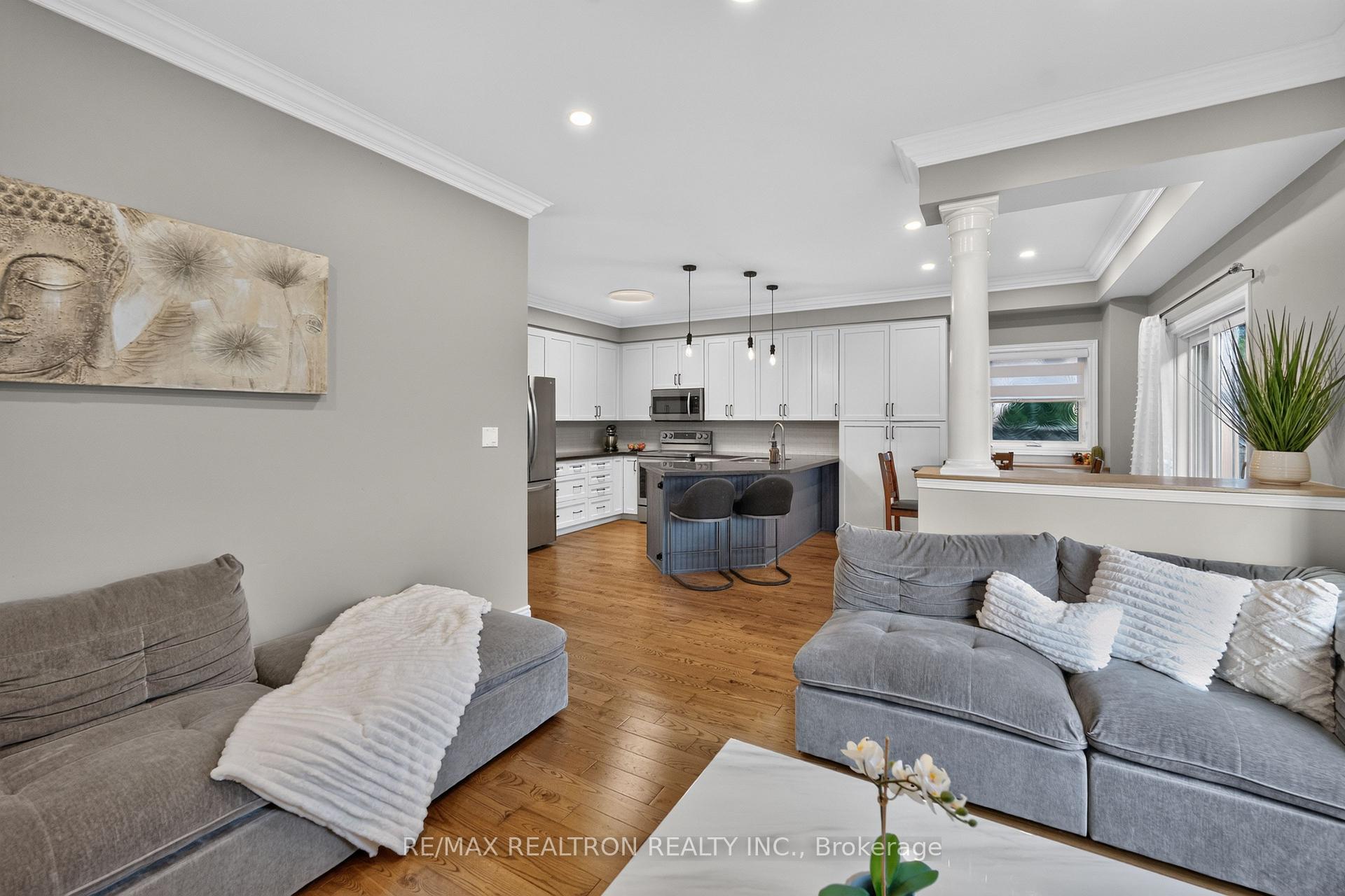 Photo 9 of 15 Iberville Road, Whitby, Brooklin — HOMEH
