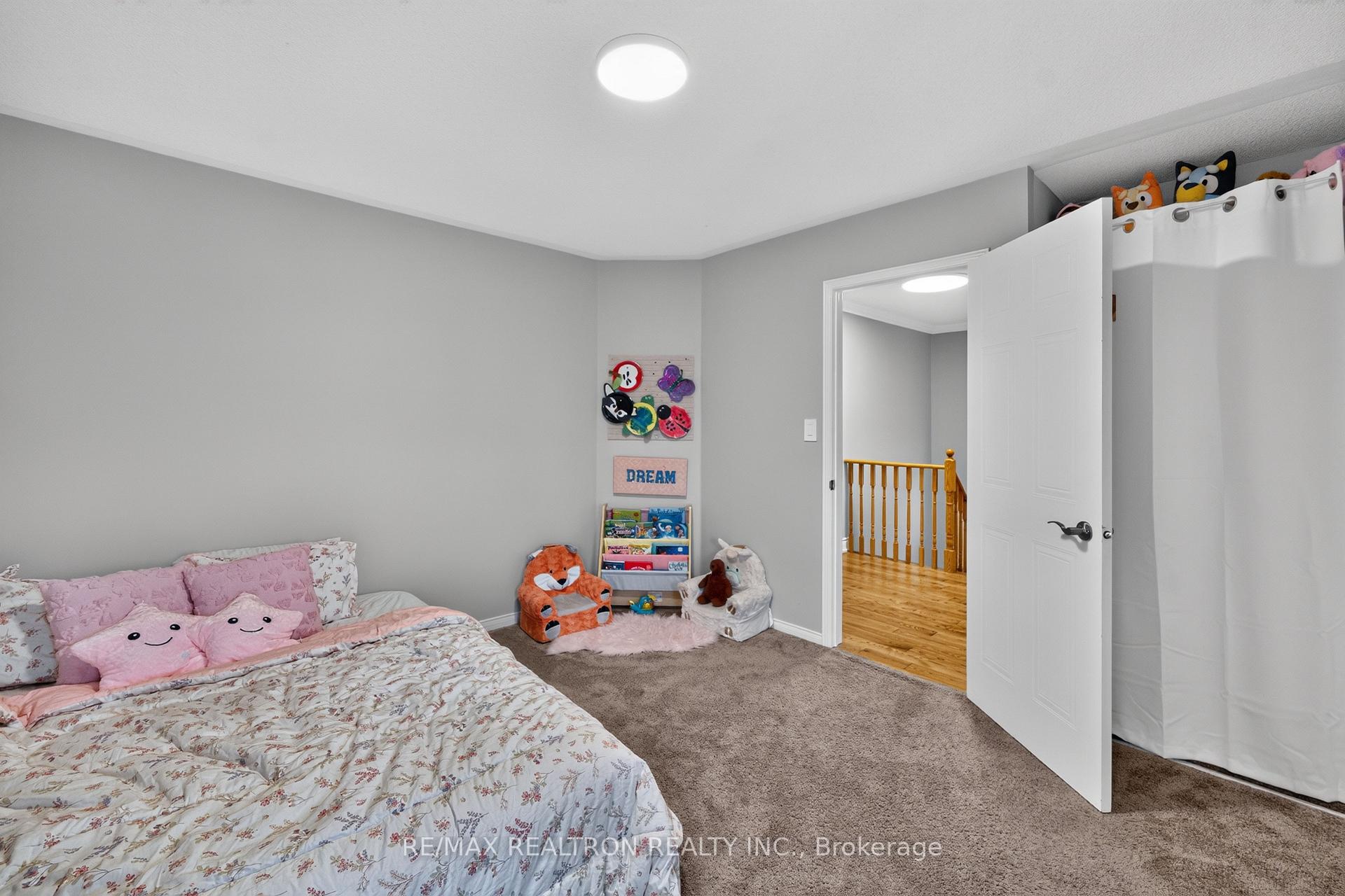 Photo 23 of 15 Iberville Road, Whitby, Brooklin — HOMEH