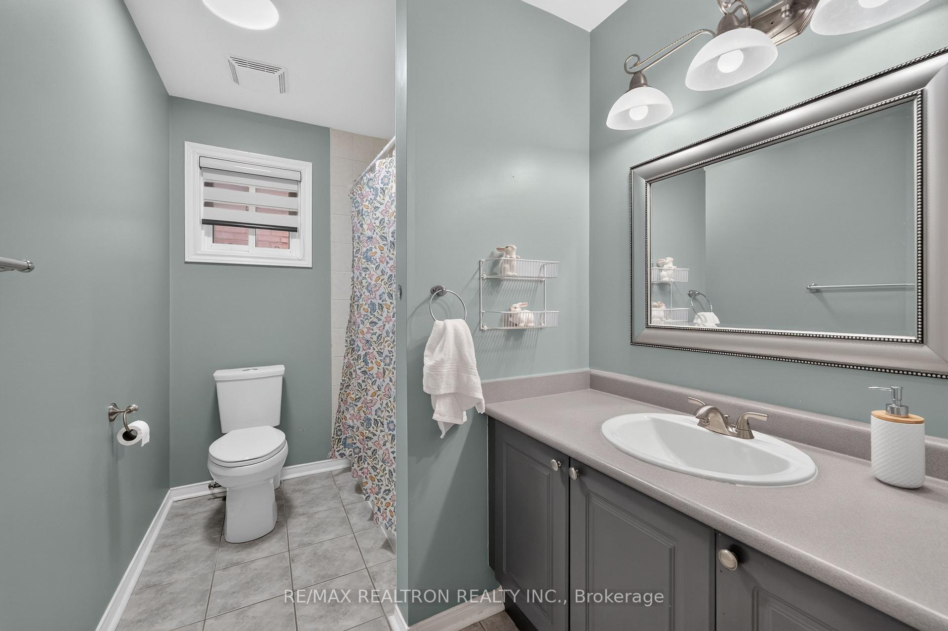 Photo 24 of 15 Iberville Road, Whitby, Brooklin — HOMEH