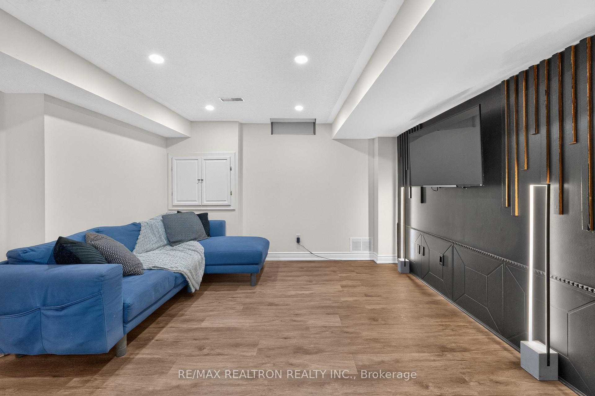 Photo 27 of 15 Iberville Road, Whitby, Brooklin — HOMEH
